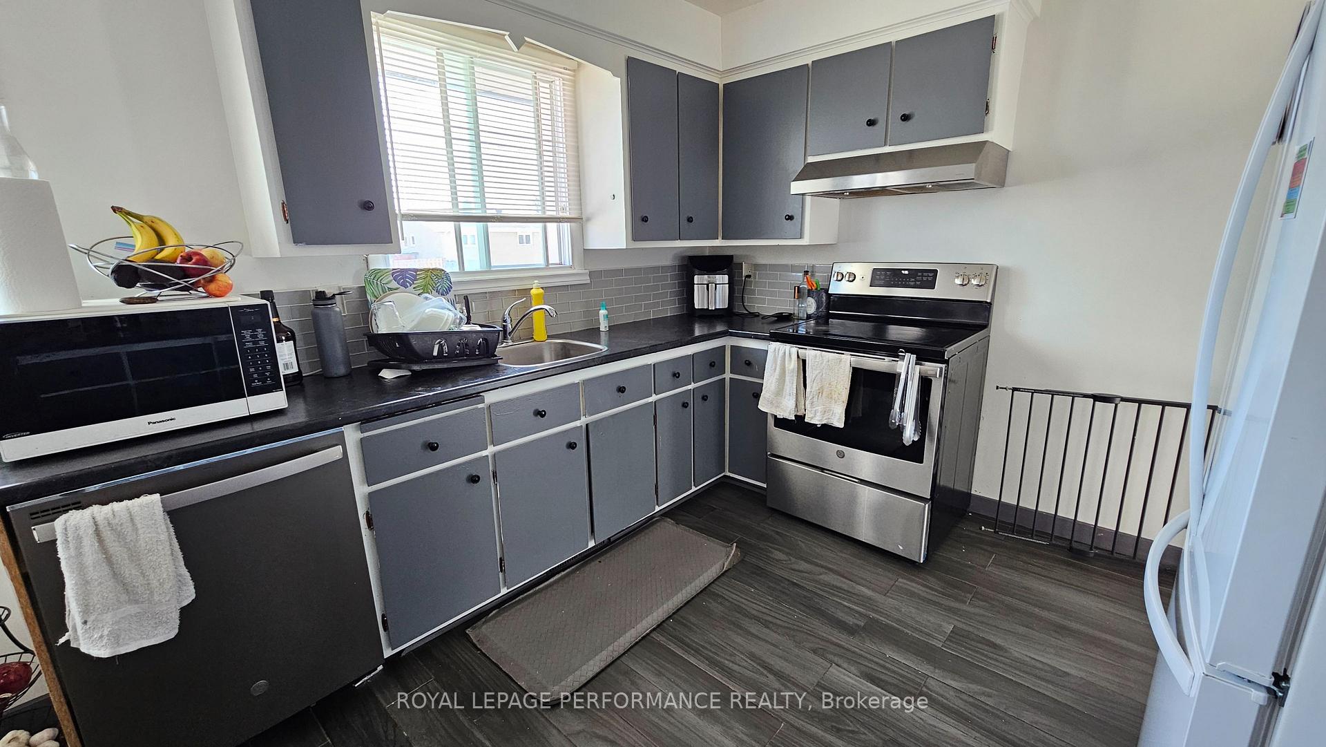 Photo 12 of 1208 Henry Street W, Cornwall — HOMEH
