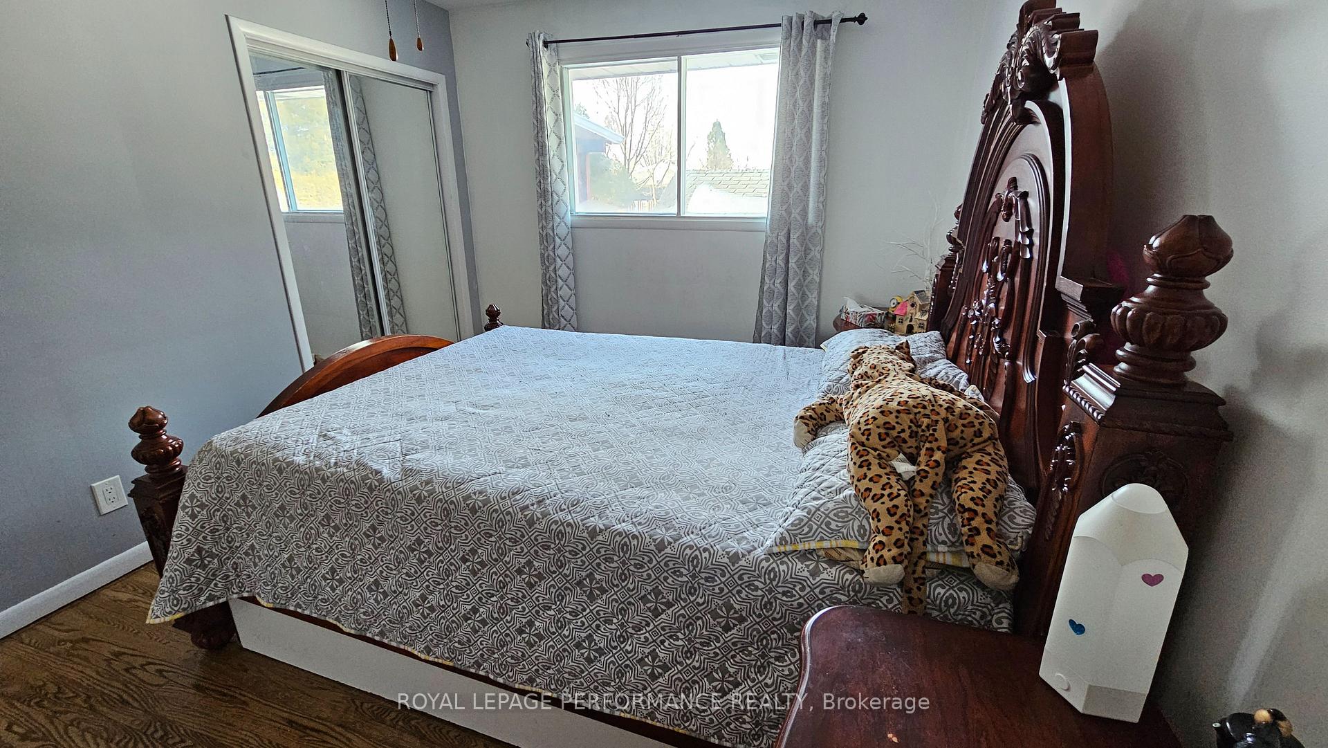 Photo 21 of 1208 Henry Street W, Cornwall — HOMEH
