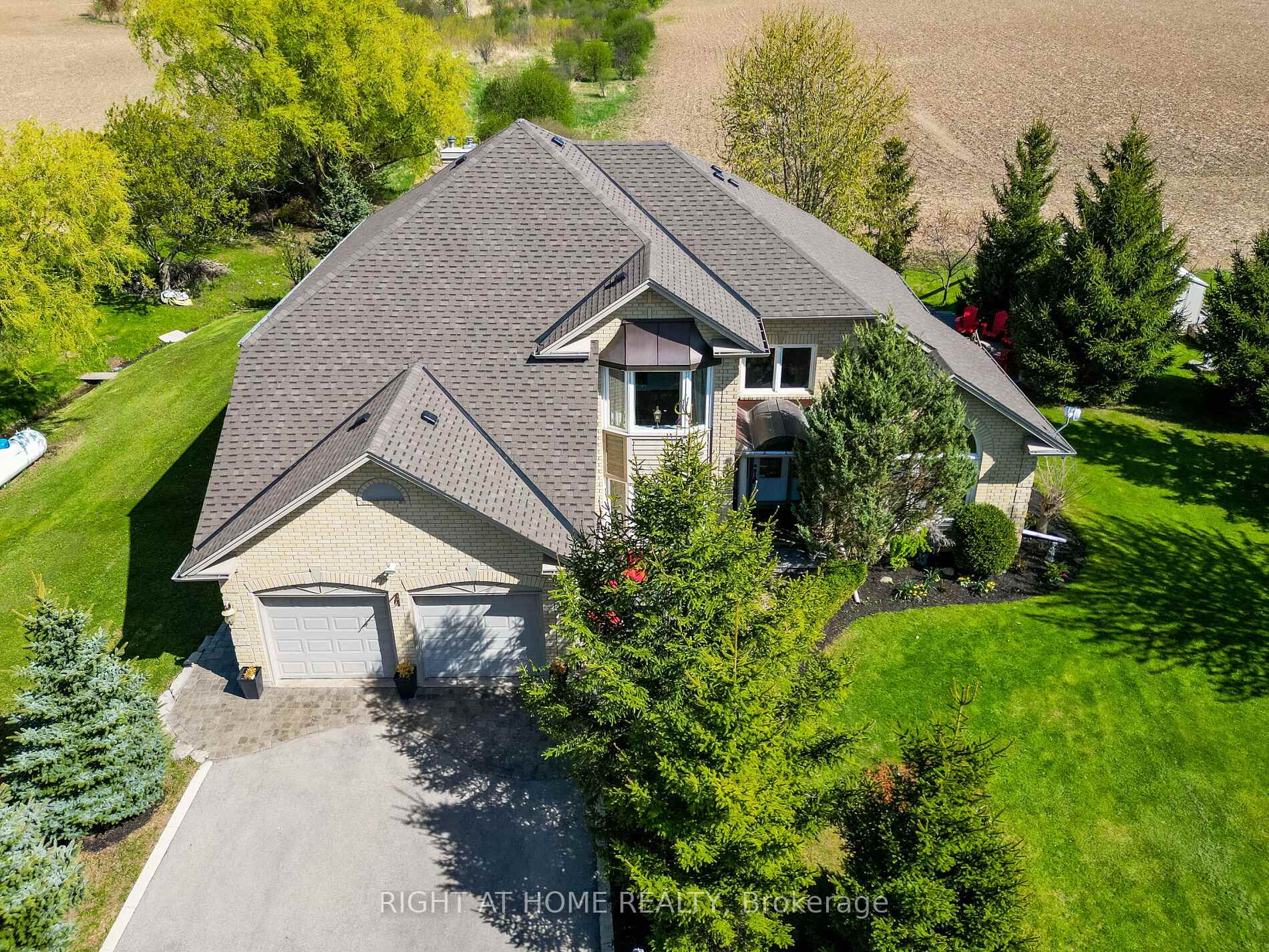 Photo 3 of 13250 Tenth Side Road, Halton Hills, Rural Halton Hills — HOMEH