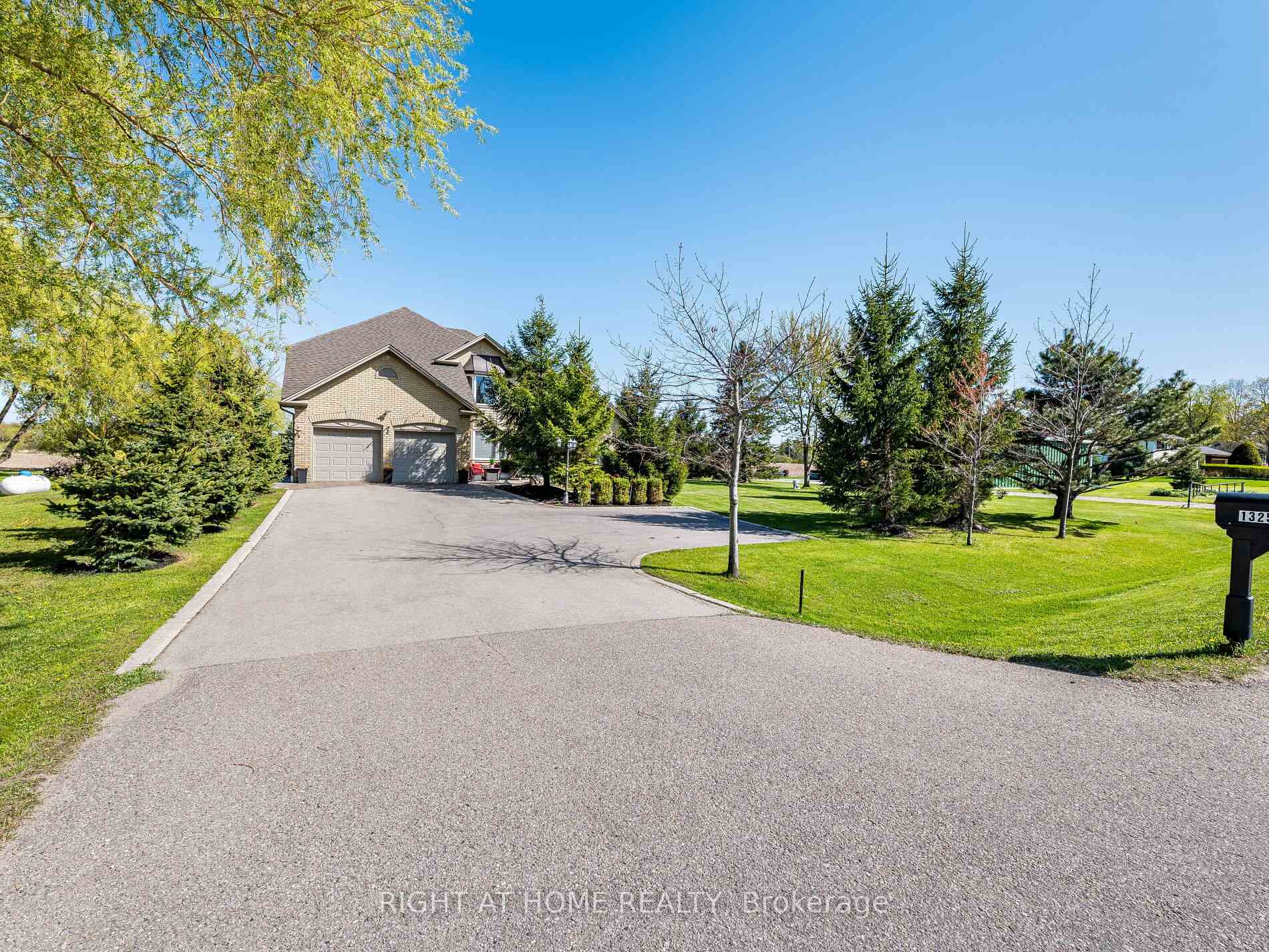 Photo 34 of 13250 Tenth Side Road, Halton Hills, Rural Halton Hills — HOMEH