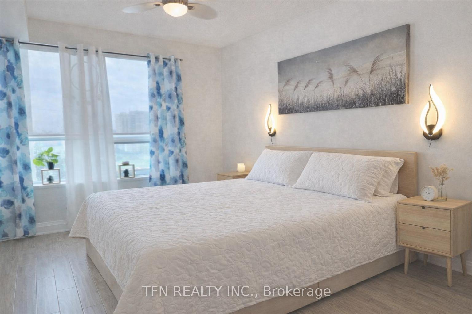 Photo 2 of Unit 807, 30 North Park Road, Vaughan, Beverley Glen — HOMEH