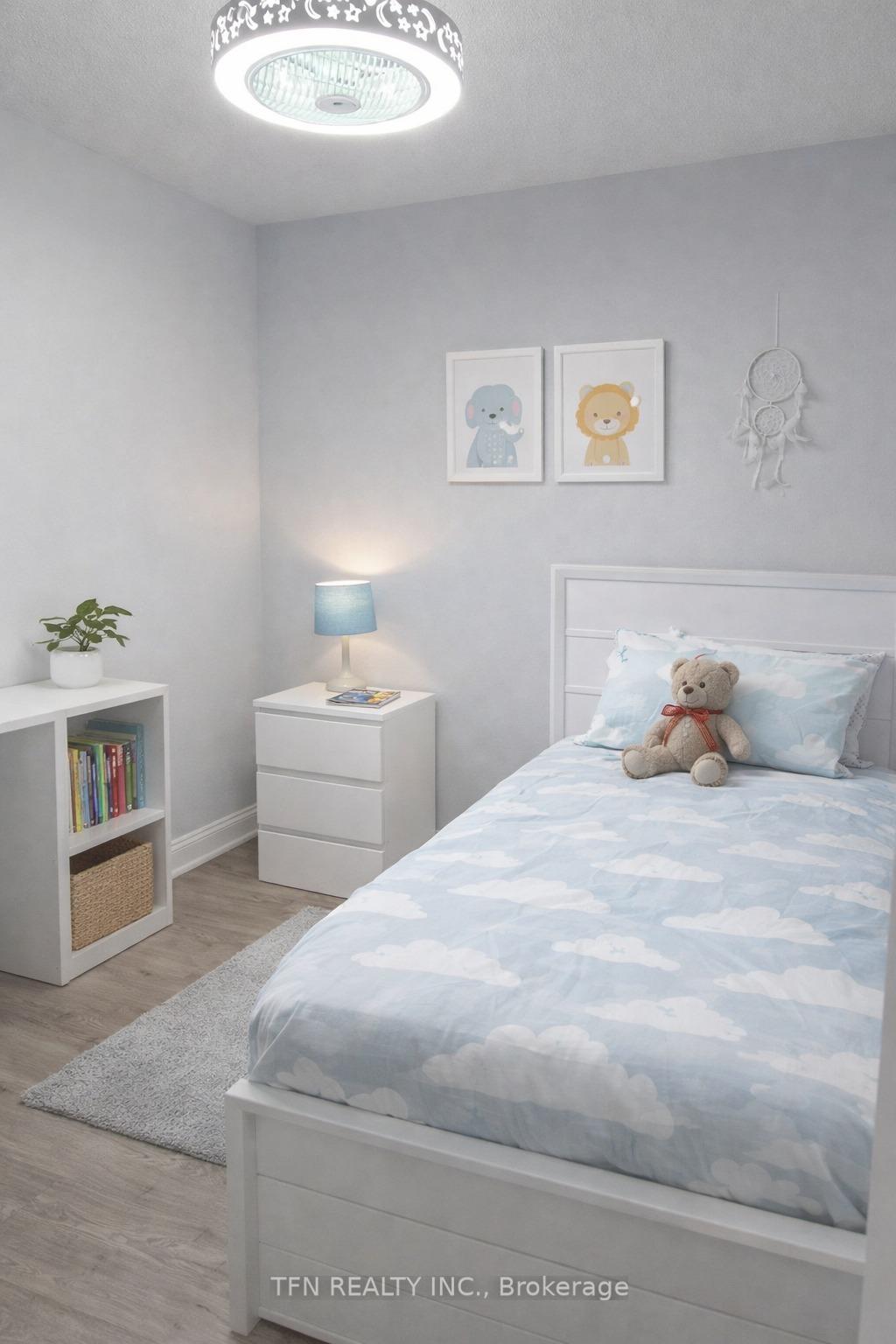 Photo 7 of Unit 807, 30 North Park Road, Vaughan, Beverley Glen — HOMEH