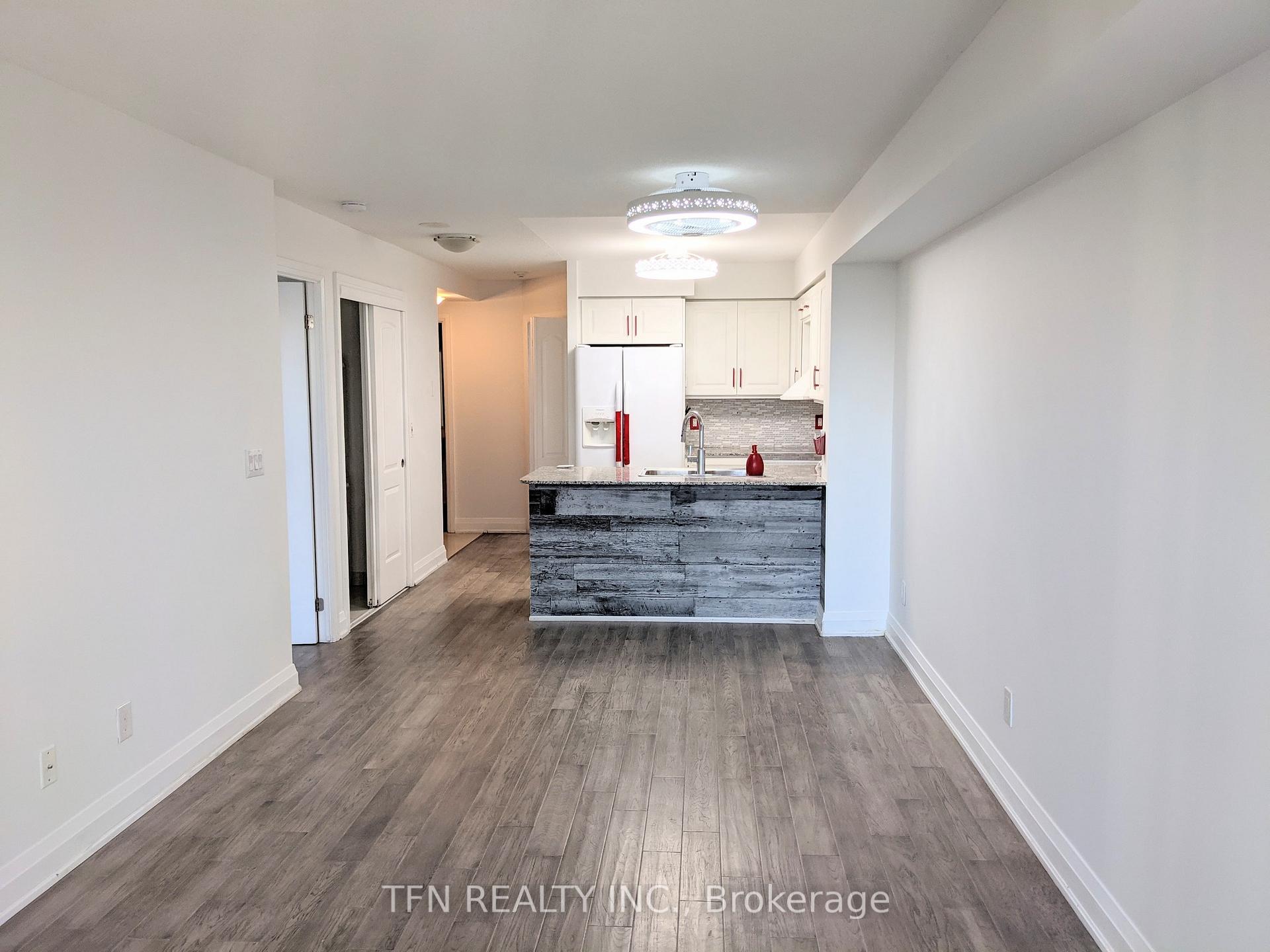 Photo 13 of Unit 807, 30 North Park Road, Vaughan, Beverley Glen — HOMEH