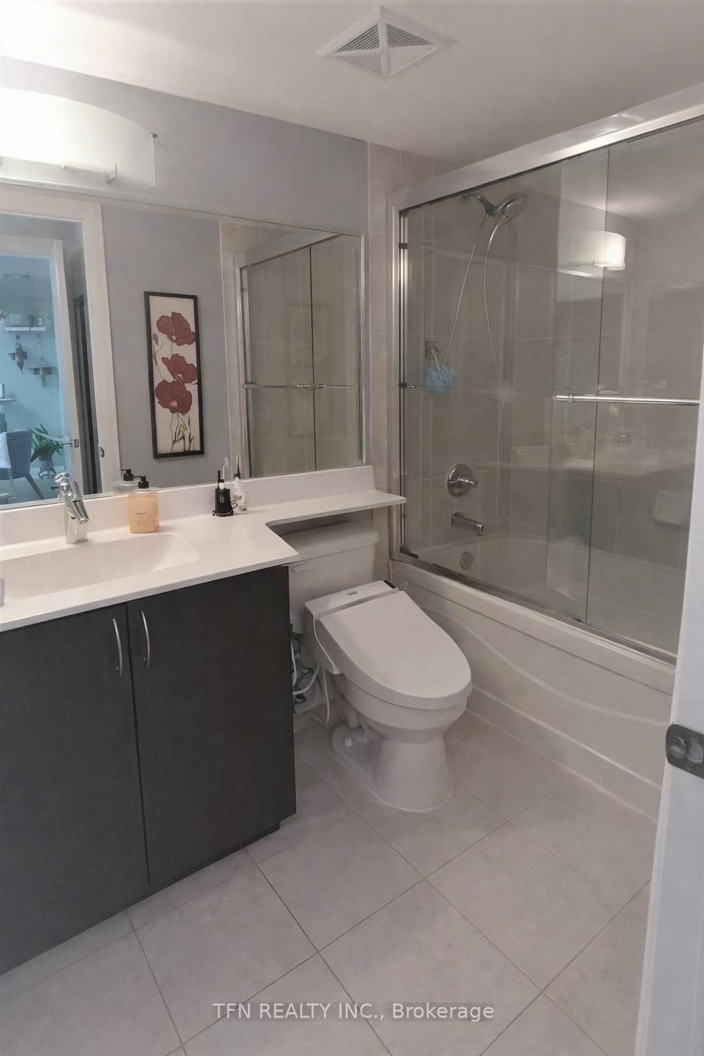 Photo 12 of Unit 807, 30 North Park Road, Vaughan, Beverley Glen — HOMEH