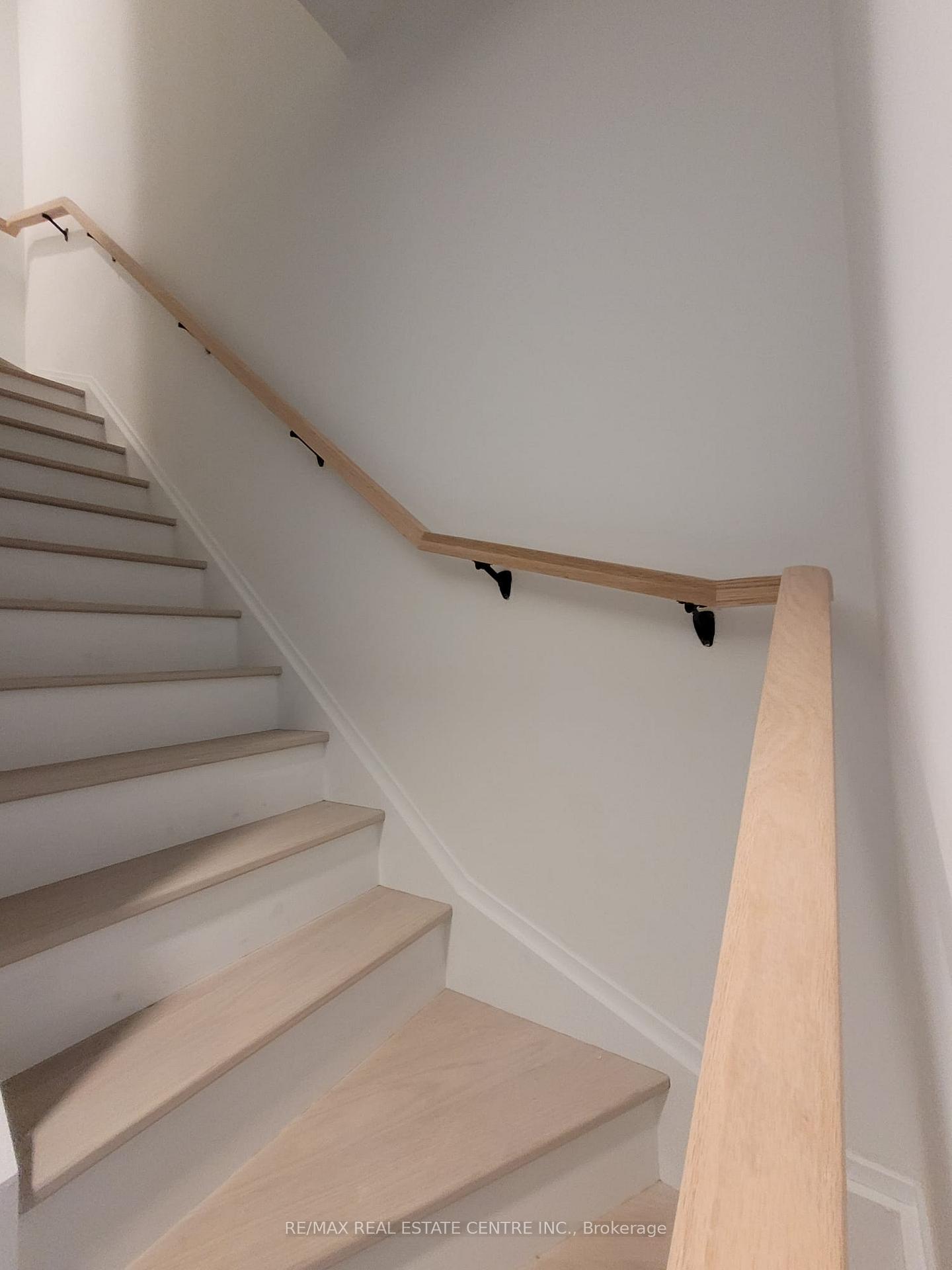Photo 20 of Unit 111 B, 1604 Charles Street, Whitby, Port Whitby — HOMEH