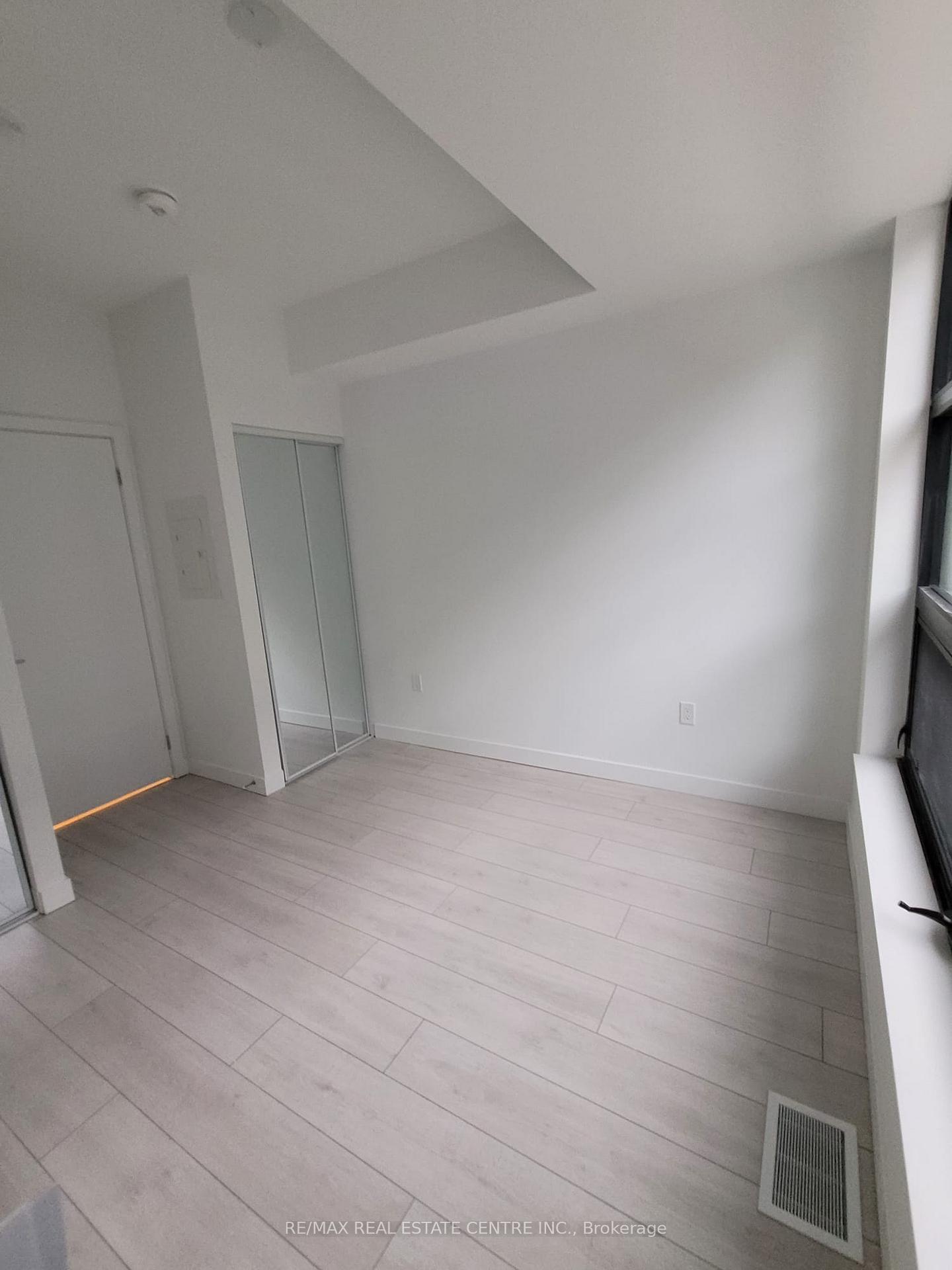 Photo 11 of Unit 111 B, 1604 Charles Street, Whitby, Port Whitby — HOMEH