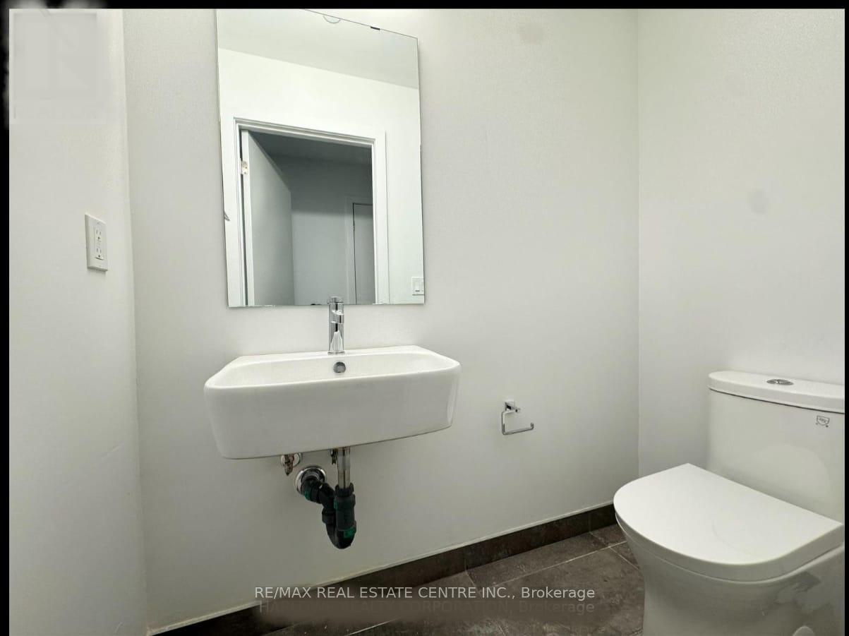 Photo 16 of Unit 111 B, 1604 Charles Street, Whitby, Port Whitby — HOMEH