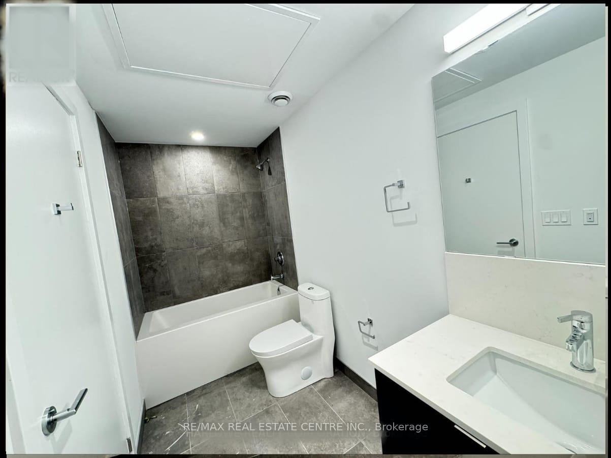 Photo 12 of Unit 111 B, 1604 Charles Street, Whitby, Port Whitby — HOMEH