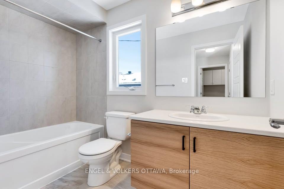Photo 17 of 270 Orminston Crescent, Ottawa, Barrhaven - Stonebridge — HOMEH
