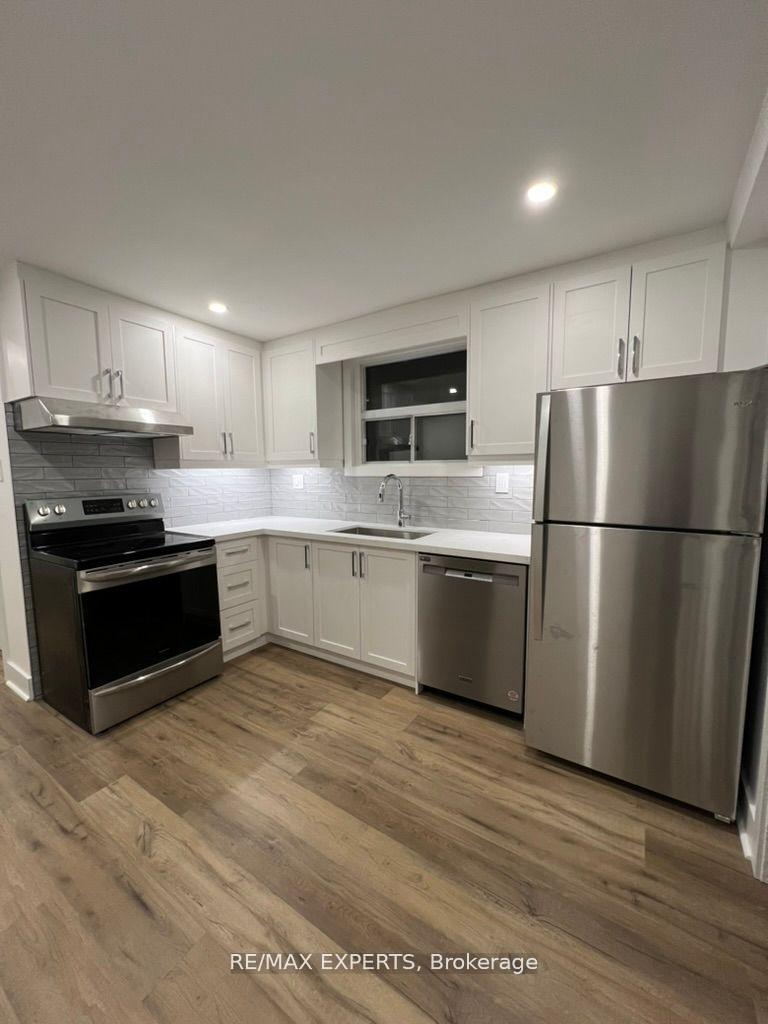 Front of Unit 2, 101 Kenwood Avenue