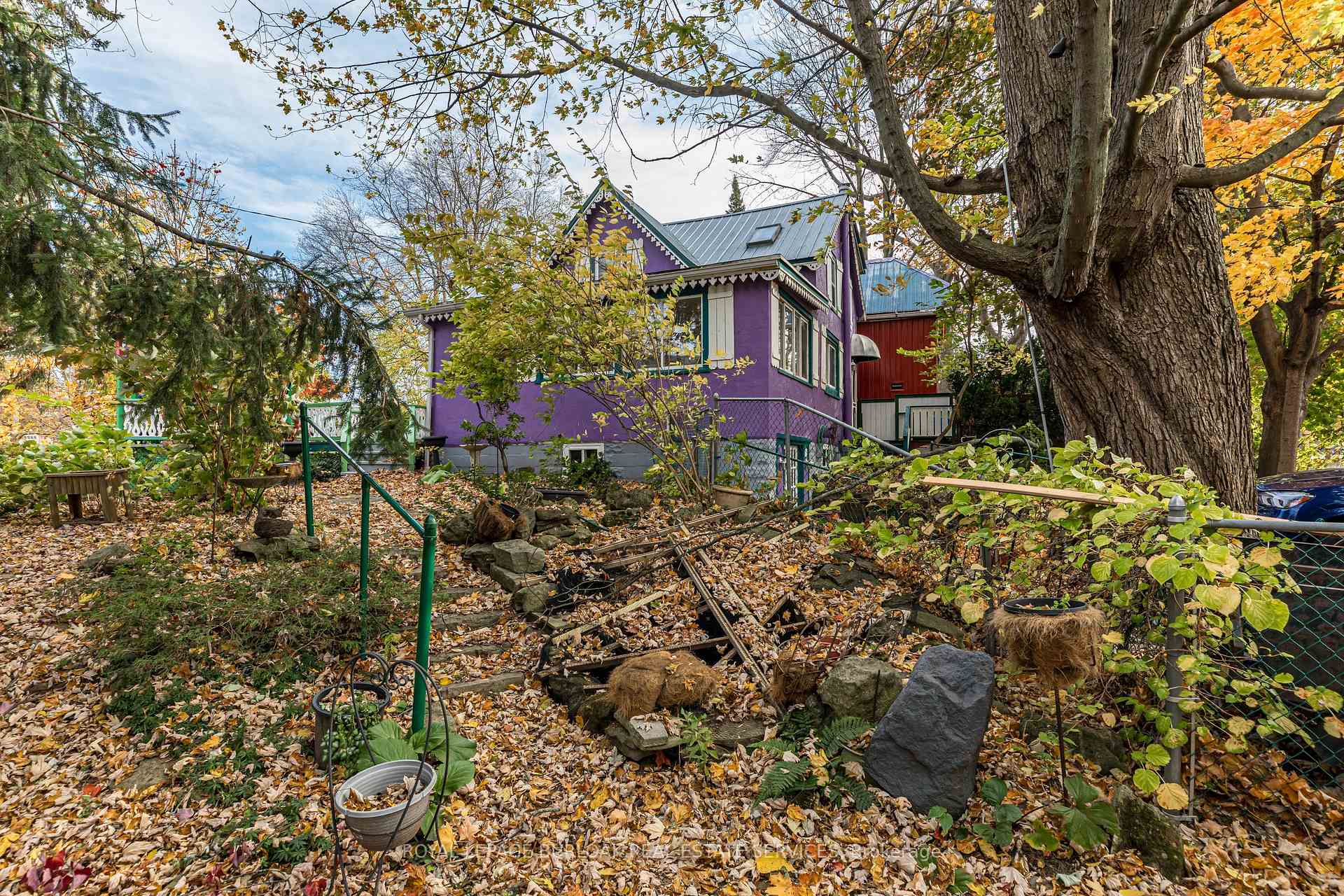 Photo 14 of 26 Auditorium Circle, Grimsby, Grimsby Beach — HOMEH