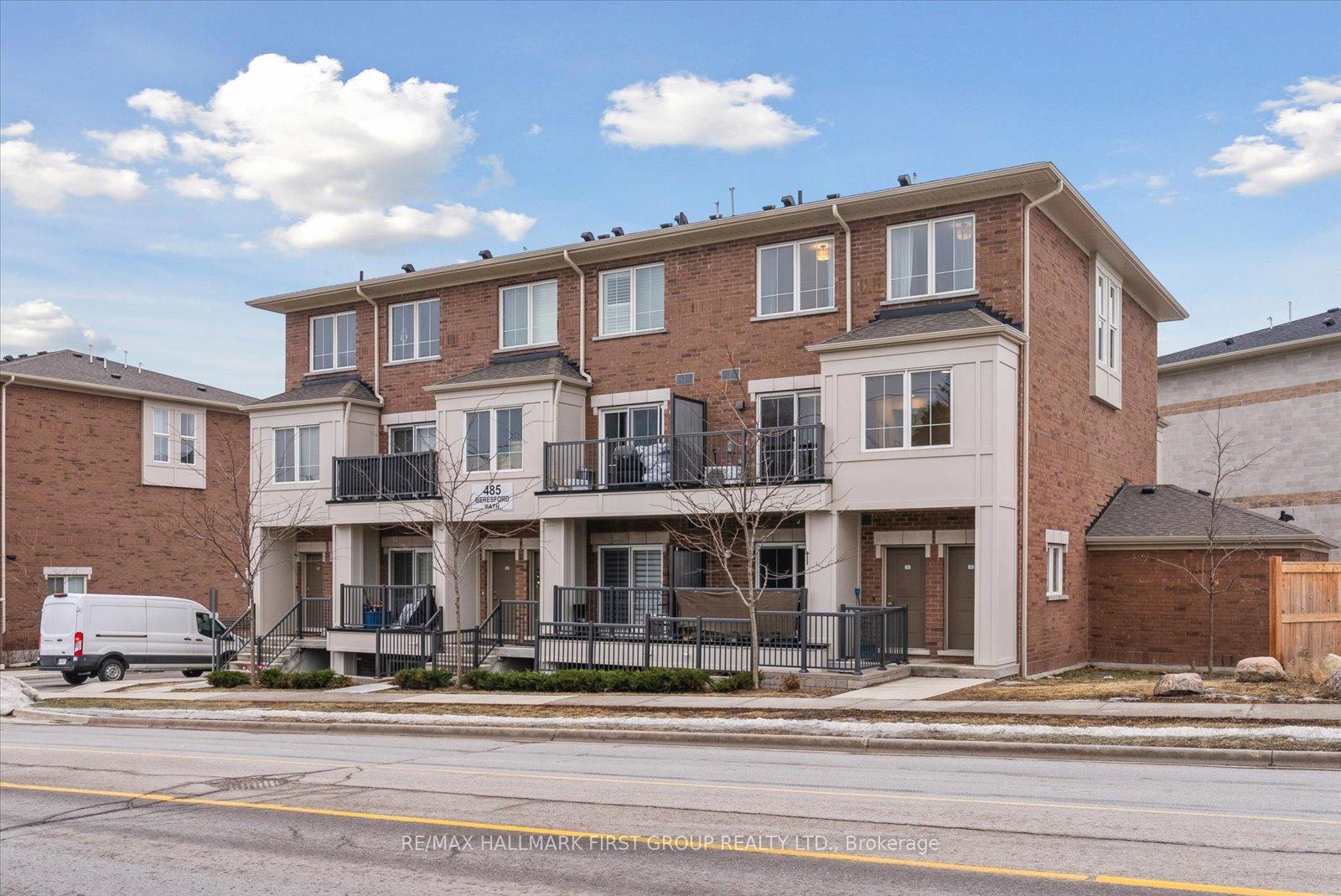 Front of Unit 6, 485 Beresford Path