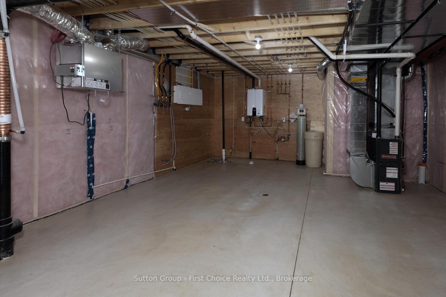 Photo 15 of 19 Kastner Street, Stratford — HOMEH