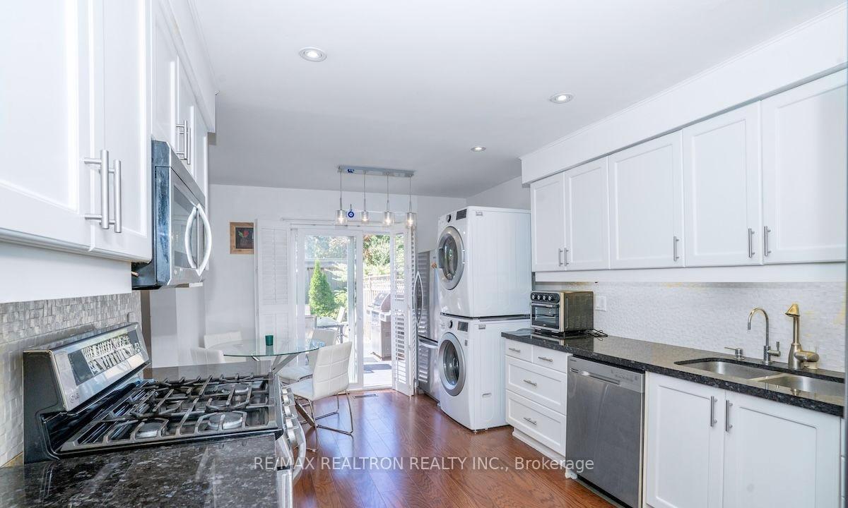 Photo 9 of Unit Main Floor, 85 Glen Crescent, Vaughan, Uplands — HOMEH