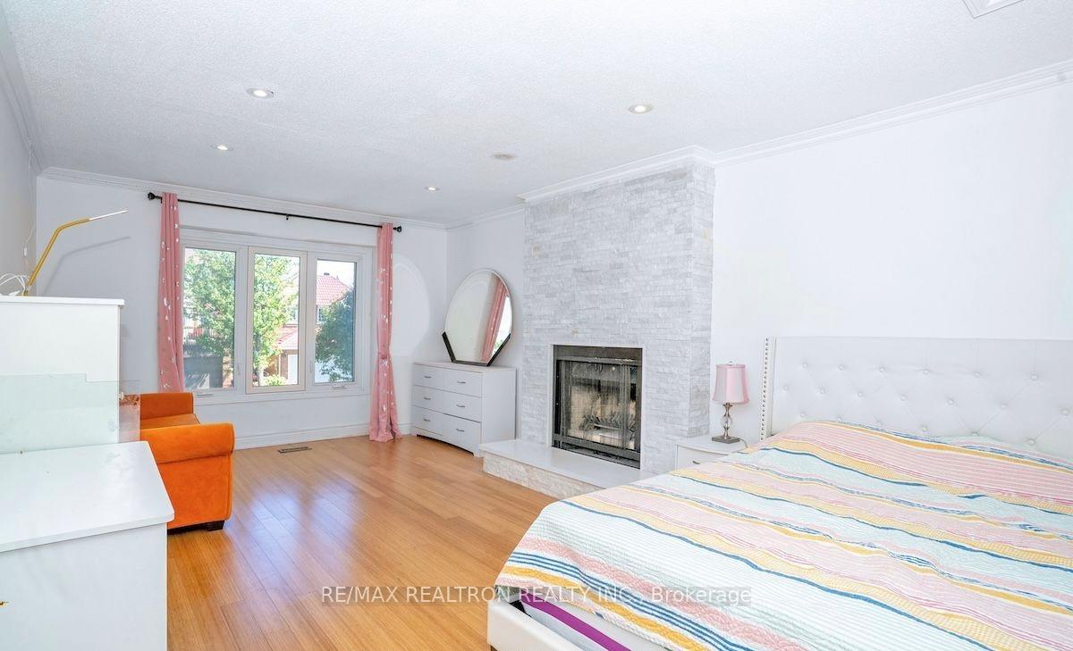 Photo 8 of Unit Main Floor, 85 Glen Crescent, Vaughan, Uplands — HOMEH