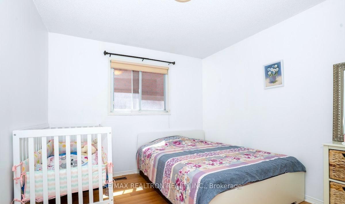 Photo 12 of Unit Main Floor, 85 Glen Crescent, Vaughan, Uplands — HOMEH
