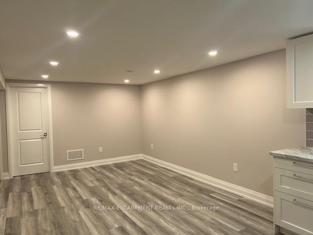 Photo 5 of 699 Ninth Avenue, Hamilton, Hampton Heights — HOMEH