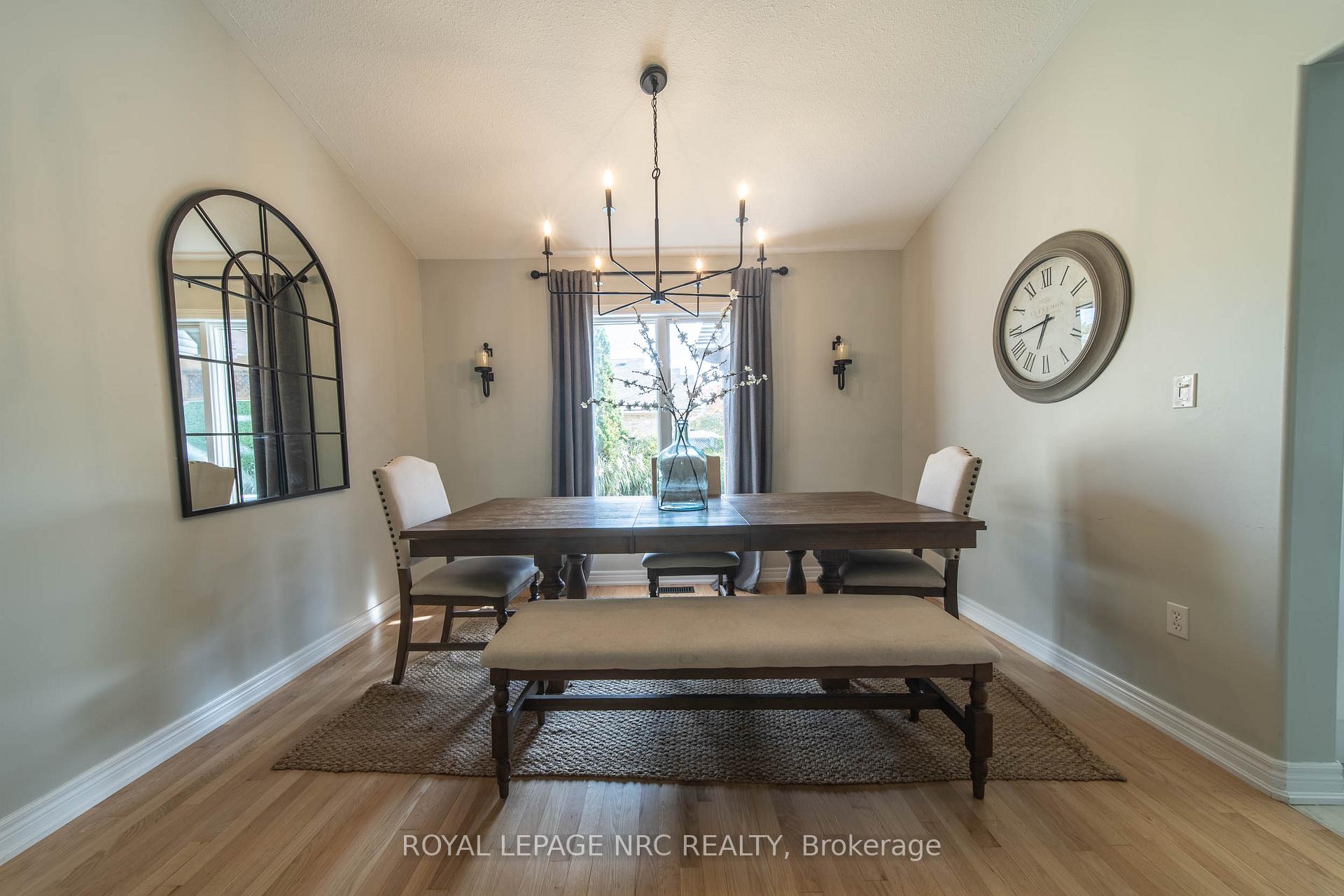Photo 7 of 7955 Harvest Crescent, Niagara Falls, Ascot — HOMEH