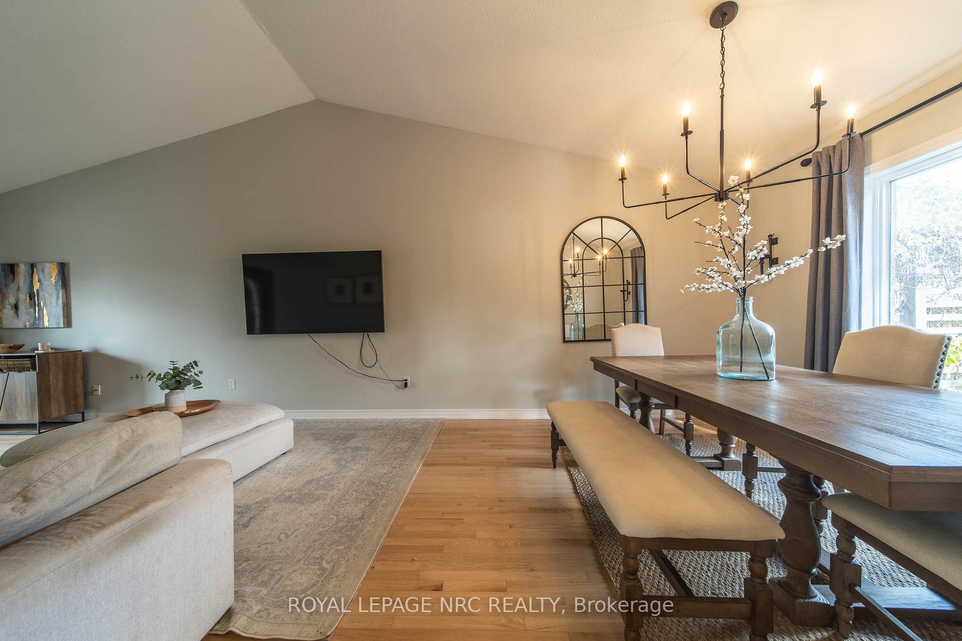 Photo 29 of 7955 Harvest Crescent, Niagara Falls, Ascot — HOMEH