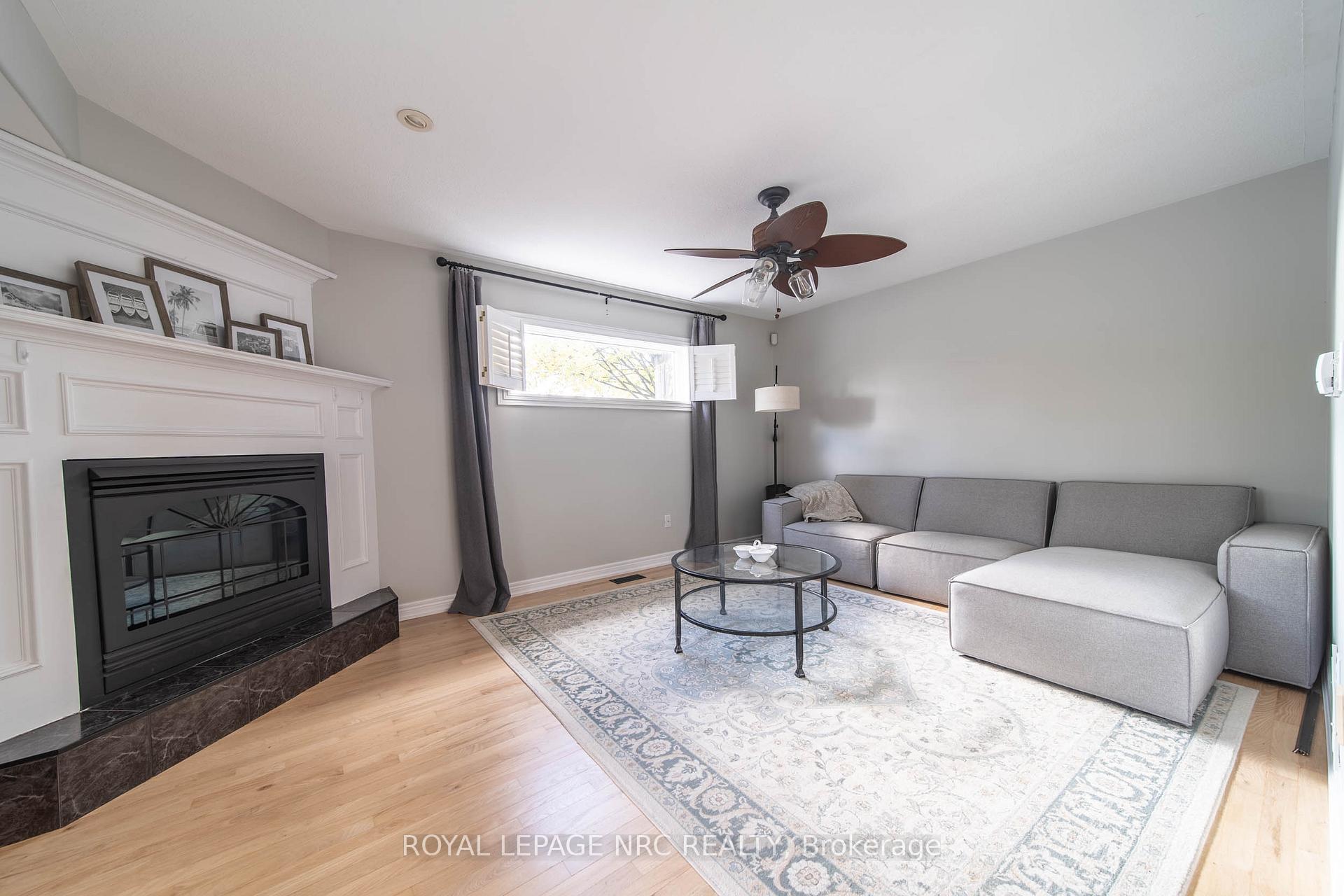 Photo 9 of 7955 Harvest Crescent, Niagara Falls, Ascot — HOMEH