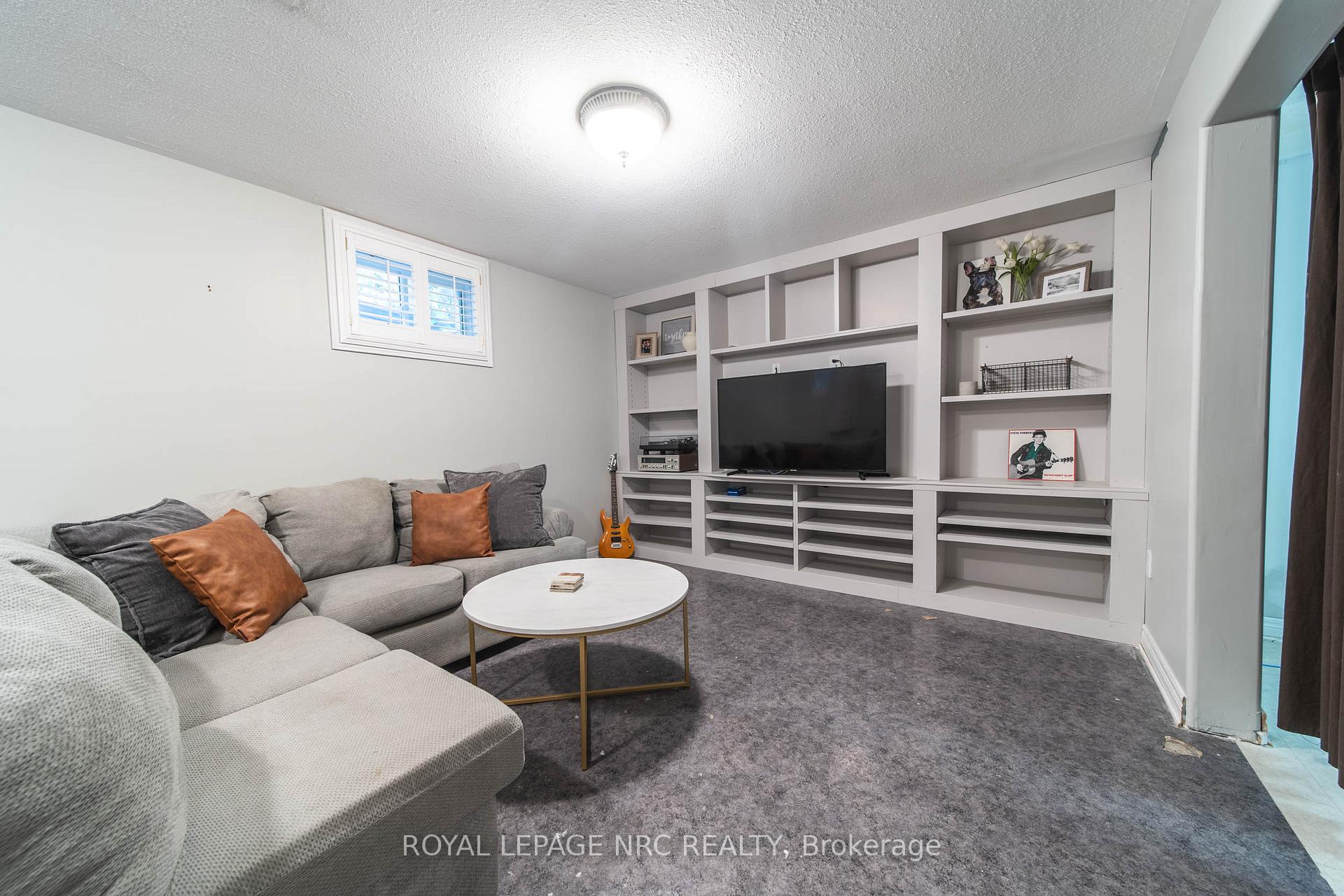 Photo 19 of 7955 Harvest Crescent, Niagara Falls, Ascot — HOMEH