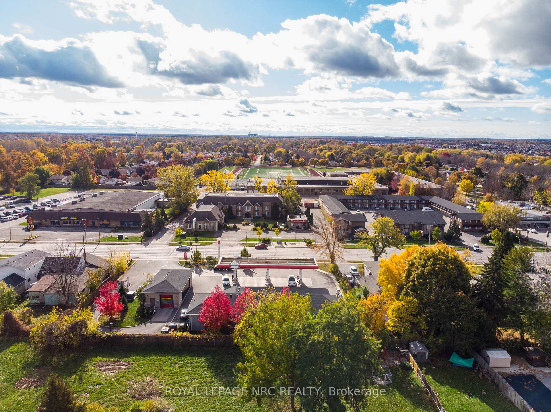 Photo 24 of 7955 Harvest Crescent, Niagara Falls, Ascot — HOMEH