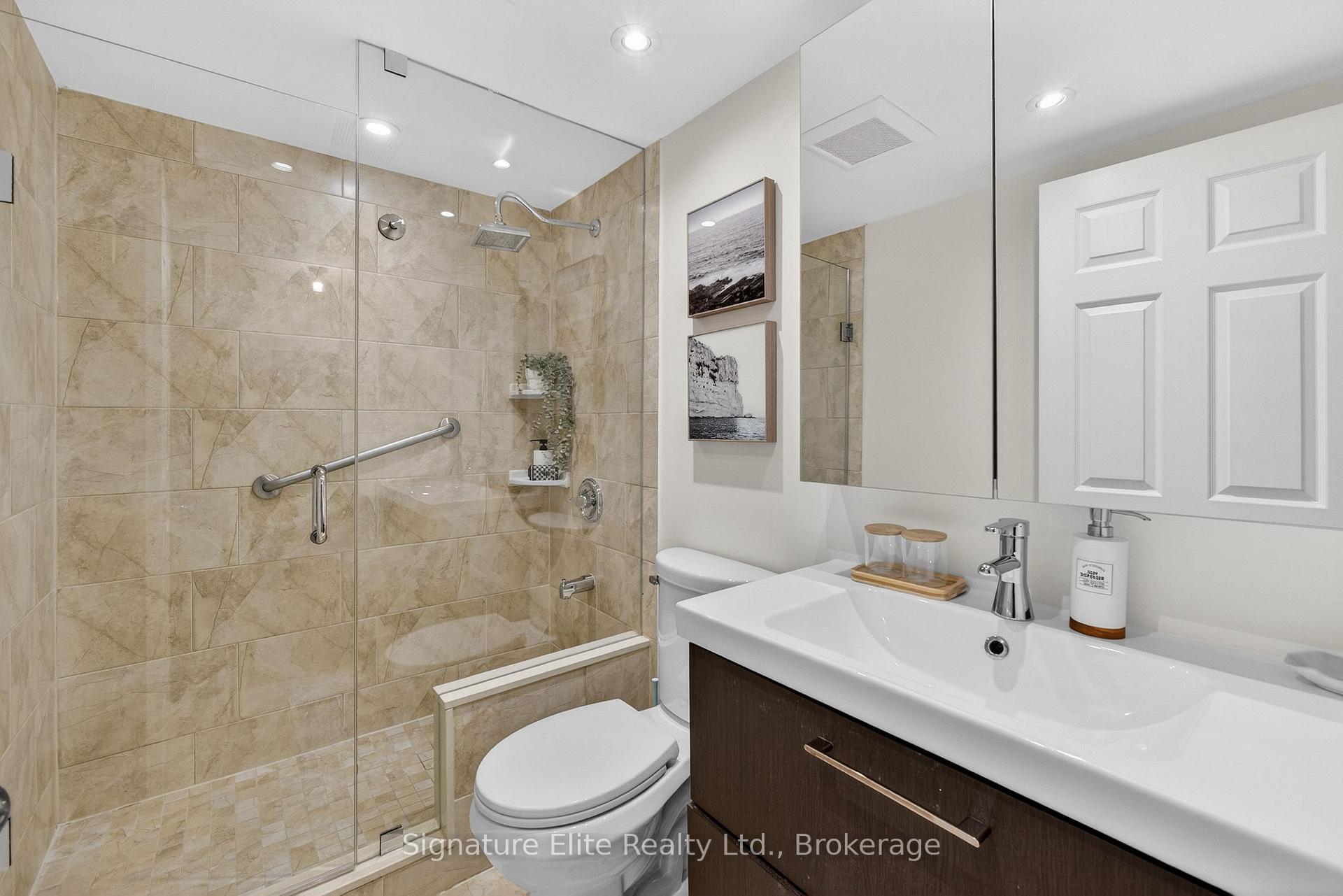 Photo 15 of Unit 104, 3000 Bathurst Street, Toronto, Englemount-Lawrence — HOMEH