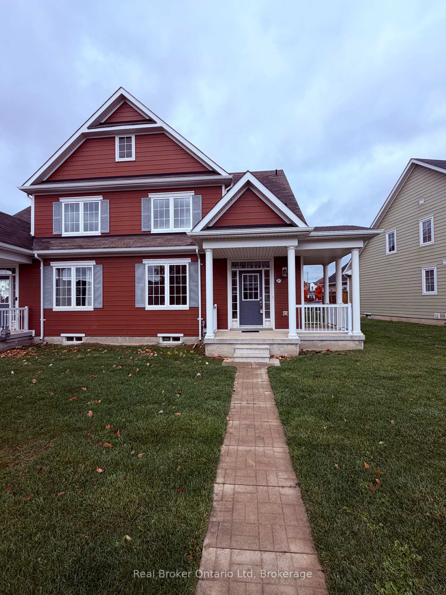 Photo 1 of 21 Village Gate Drive, Wasaga Beach — HOMEH