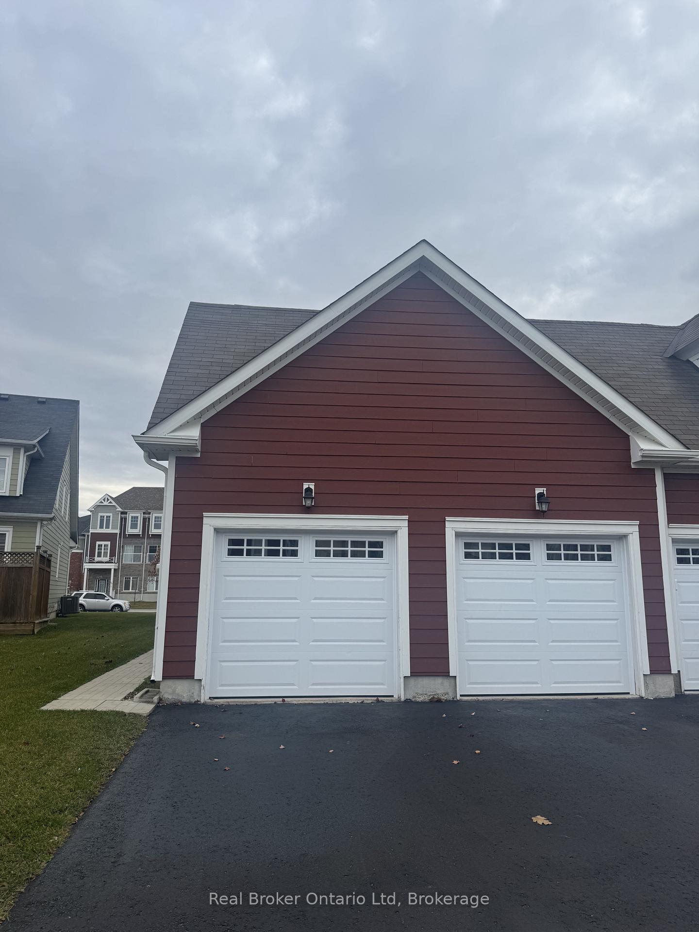 Photo 9 of 21 Village Gate Drive, Wasaga Beach — HOMEH