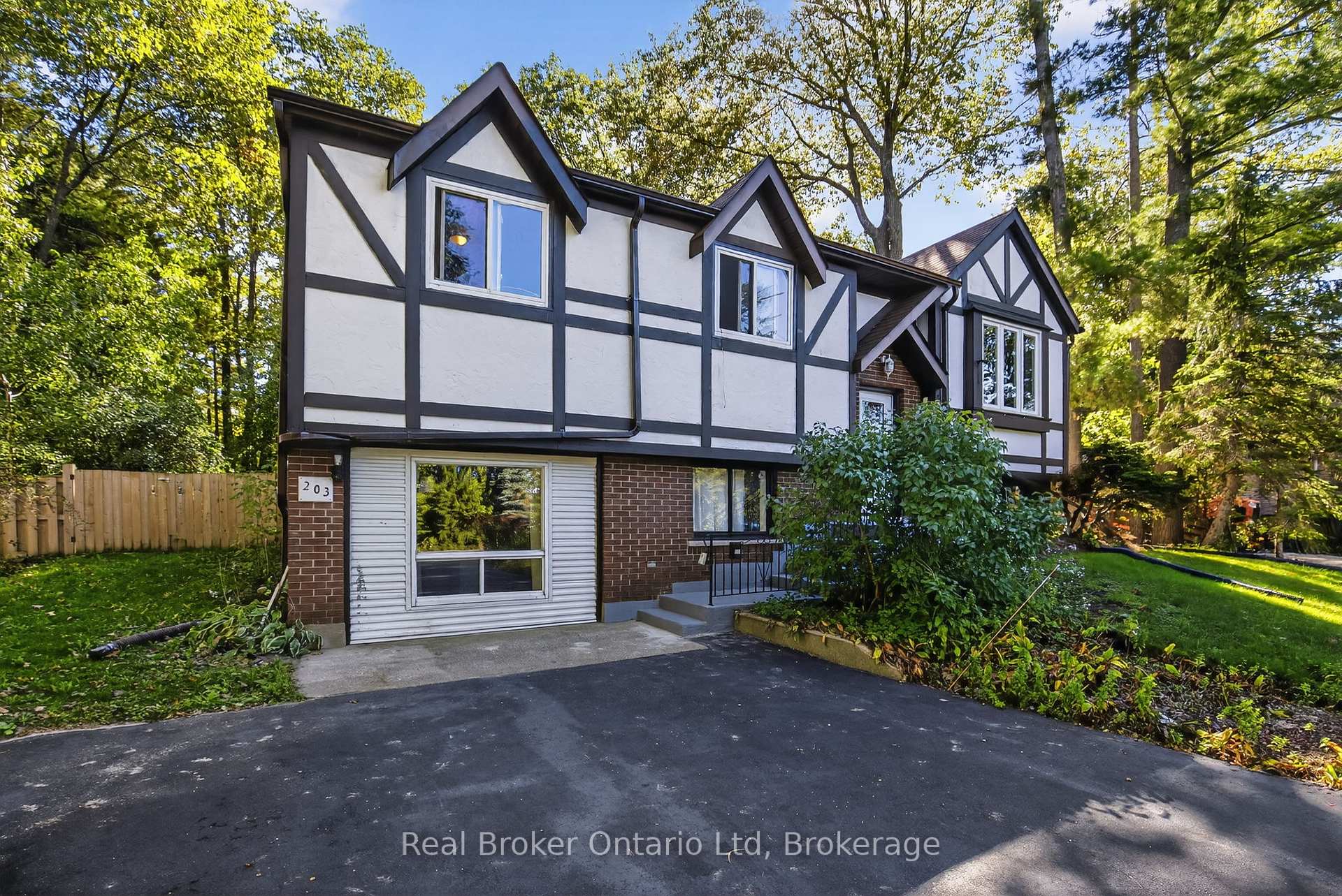 Photo 15 of 203 Knox Road W, Wasaga Beach — HOMEH