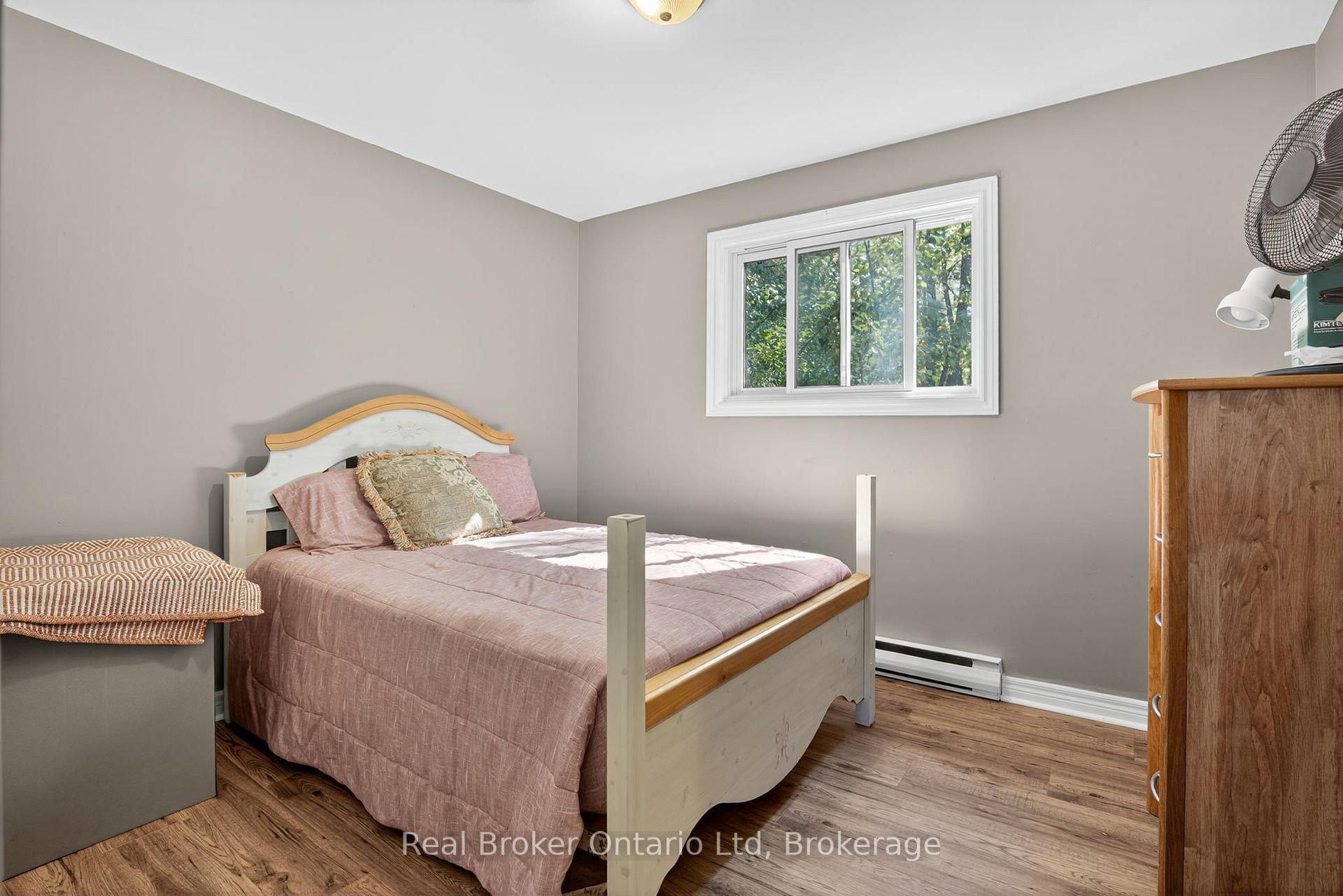 Photo 9 of 203 Knox Road W, Wasaga Beach — HOMEH
