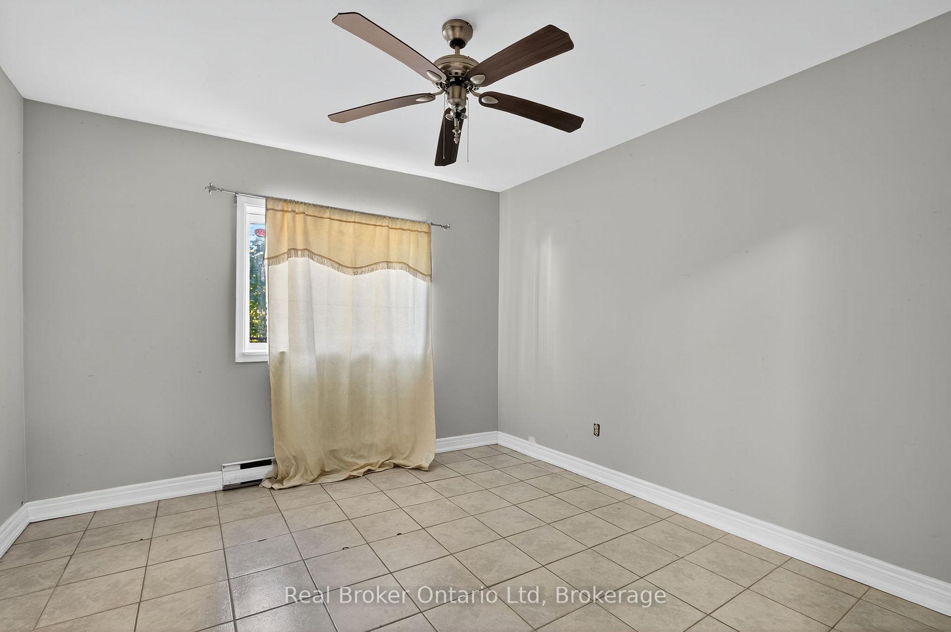 Photo 13 of 203 Knox Road W, Wasaga Beach — HOMEH