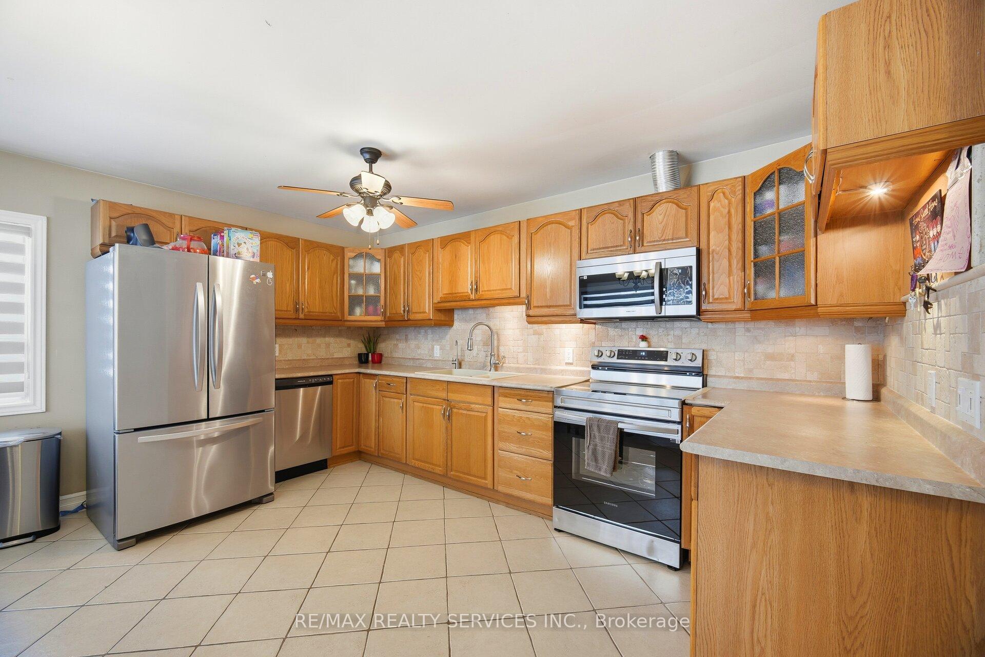 Photo 6 of 1569 Killarney Beach Road, Innisfil, Rural Innisfil — HOMEH