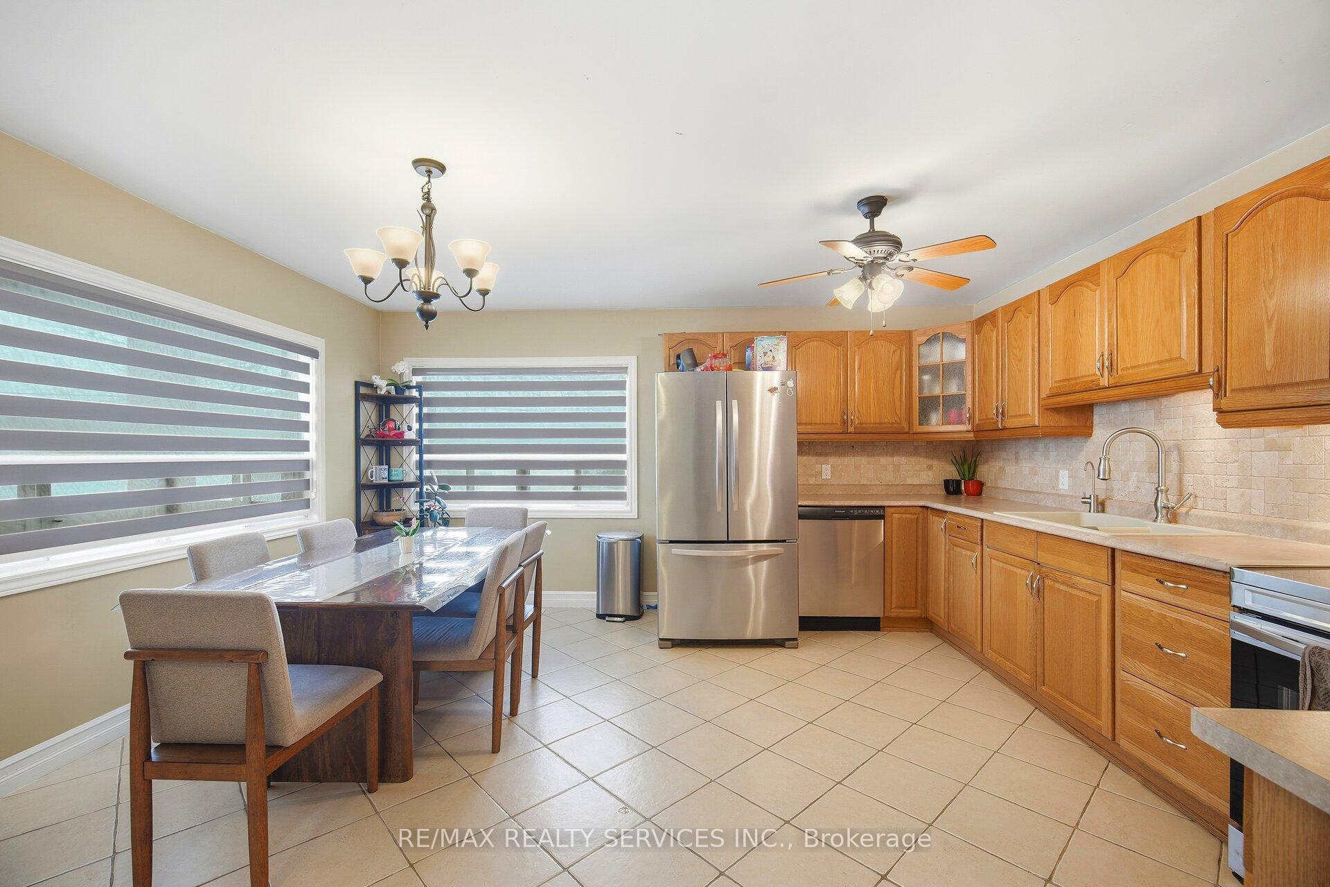 Photo 25 of 1569 Killarney Beach Road, Innisfil, Rural Innisfil — HOMEH