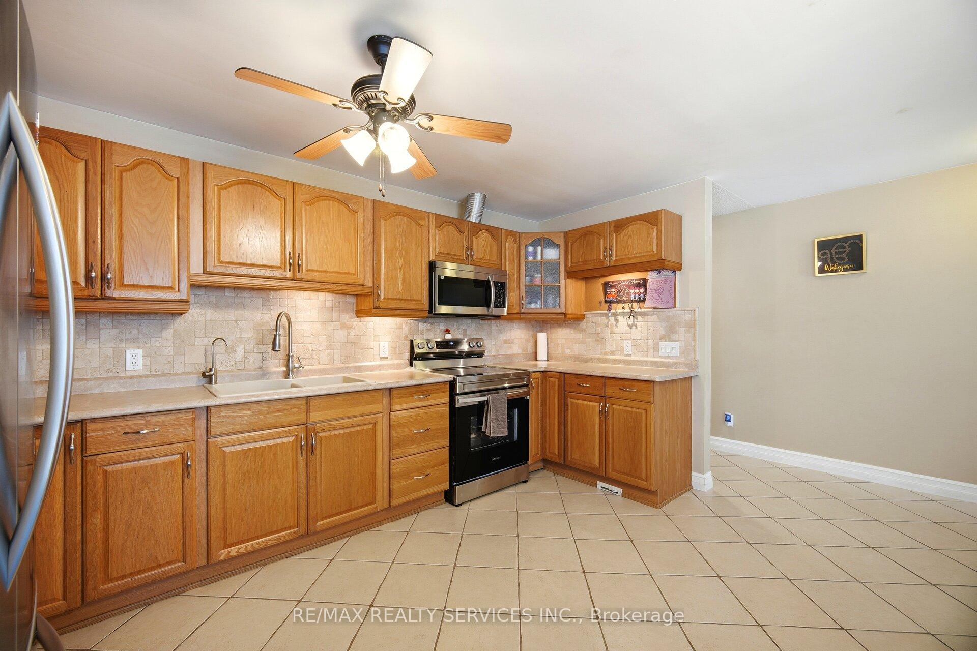 Photo 26 of 1569 Killarney Beach Road, Innisfil, Rural Innisfil — HOMEH