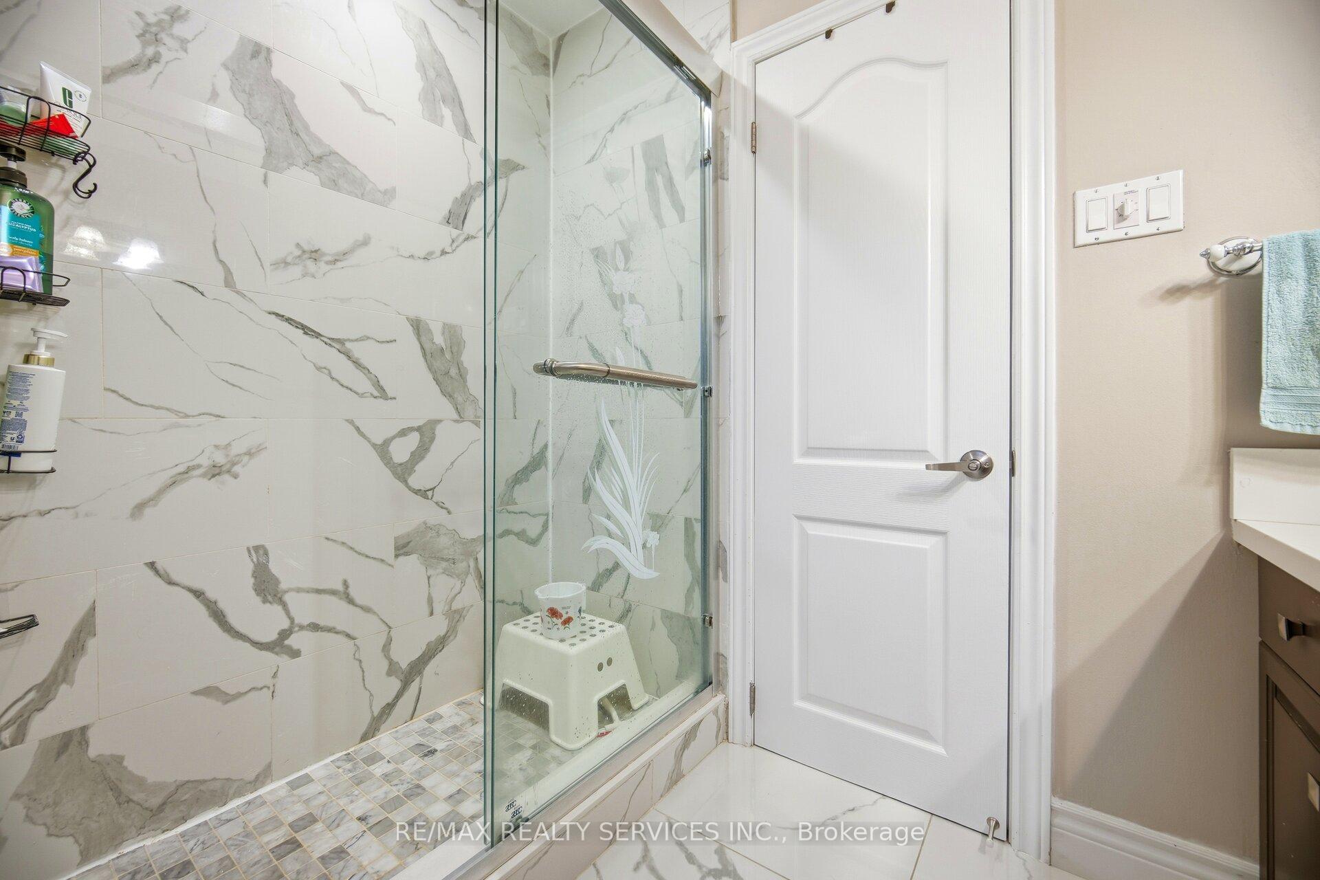 Photo 15 of 1569 Killarney Beach Road, Innisfil, Rural Innisfil — HOMEH