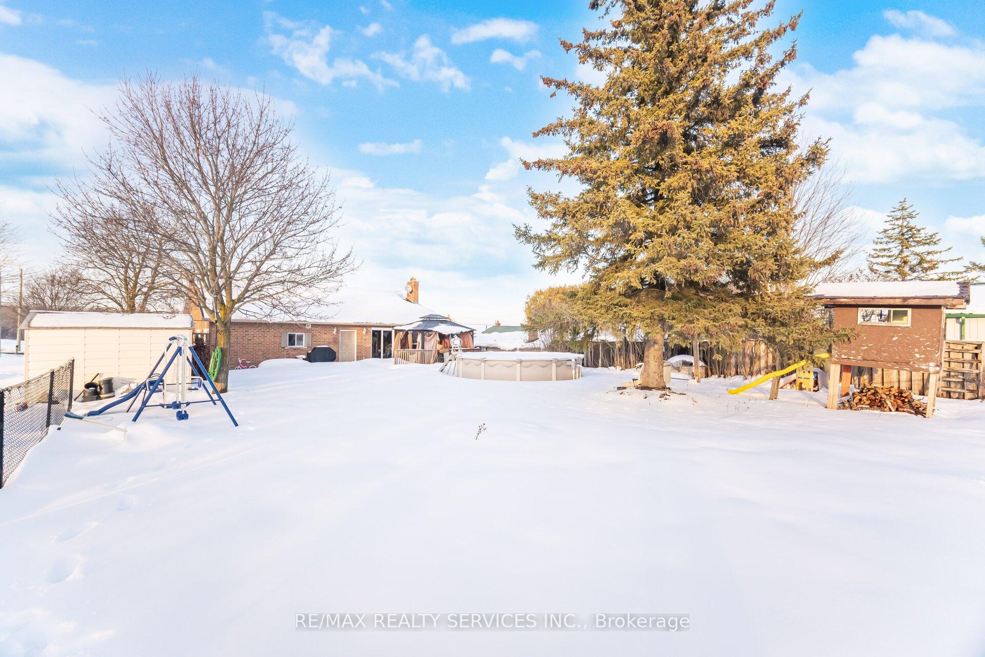 Photo 39 of 1569 Killarney Beach Road, Innisfil, Rural Innisfil — HOMEH