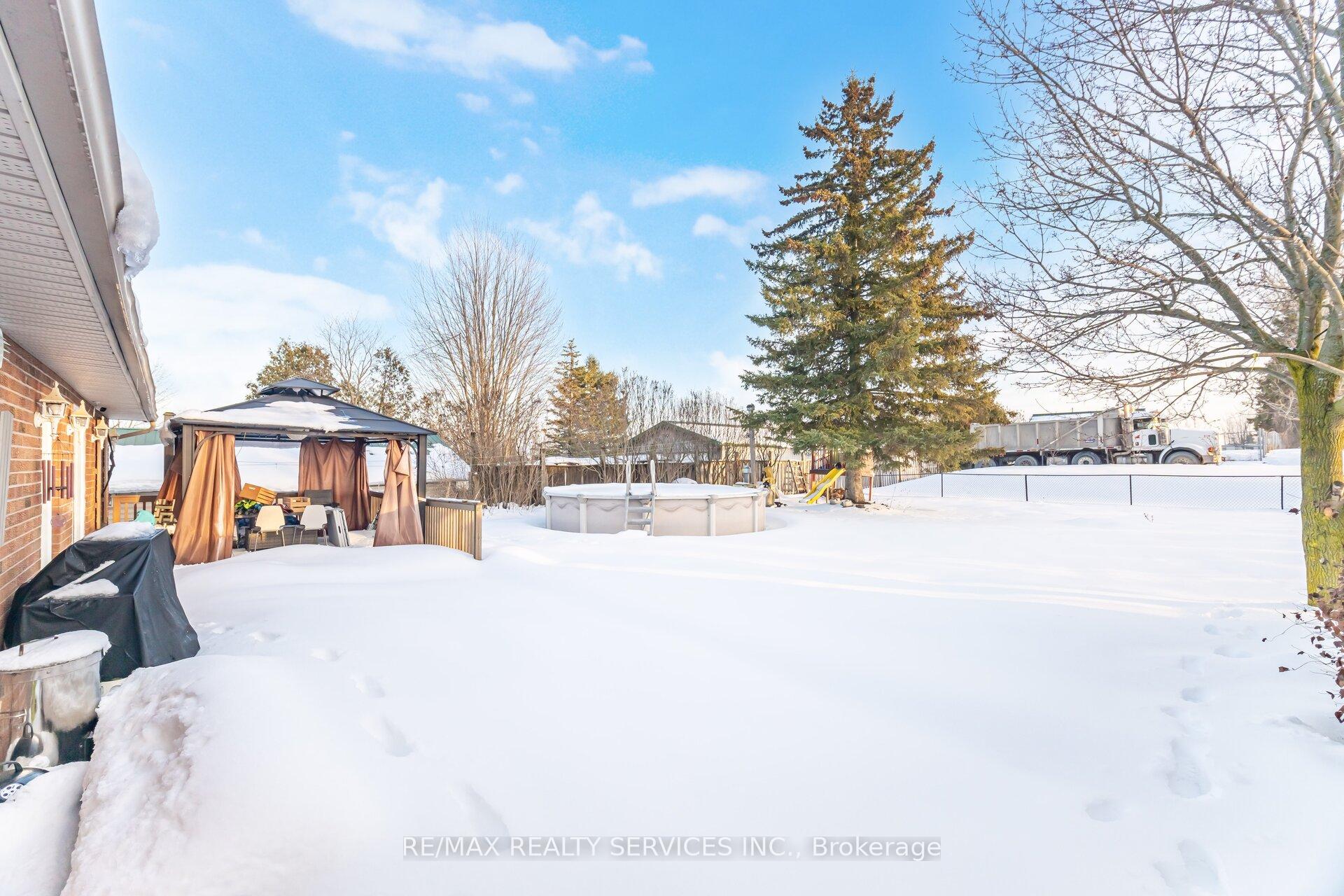 Photo 31 of 1569 Killarney Beach Road, Innisfil, Rural Innisfil — HOMEH