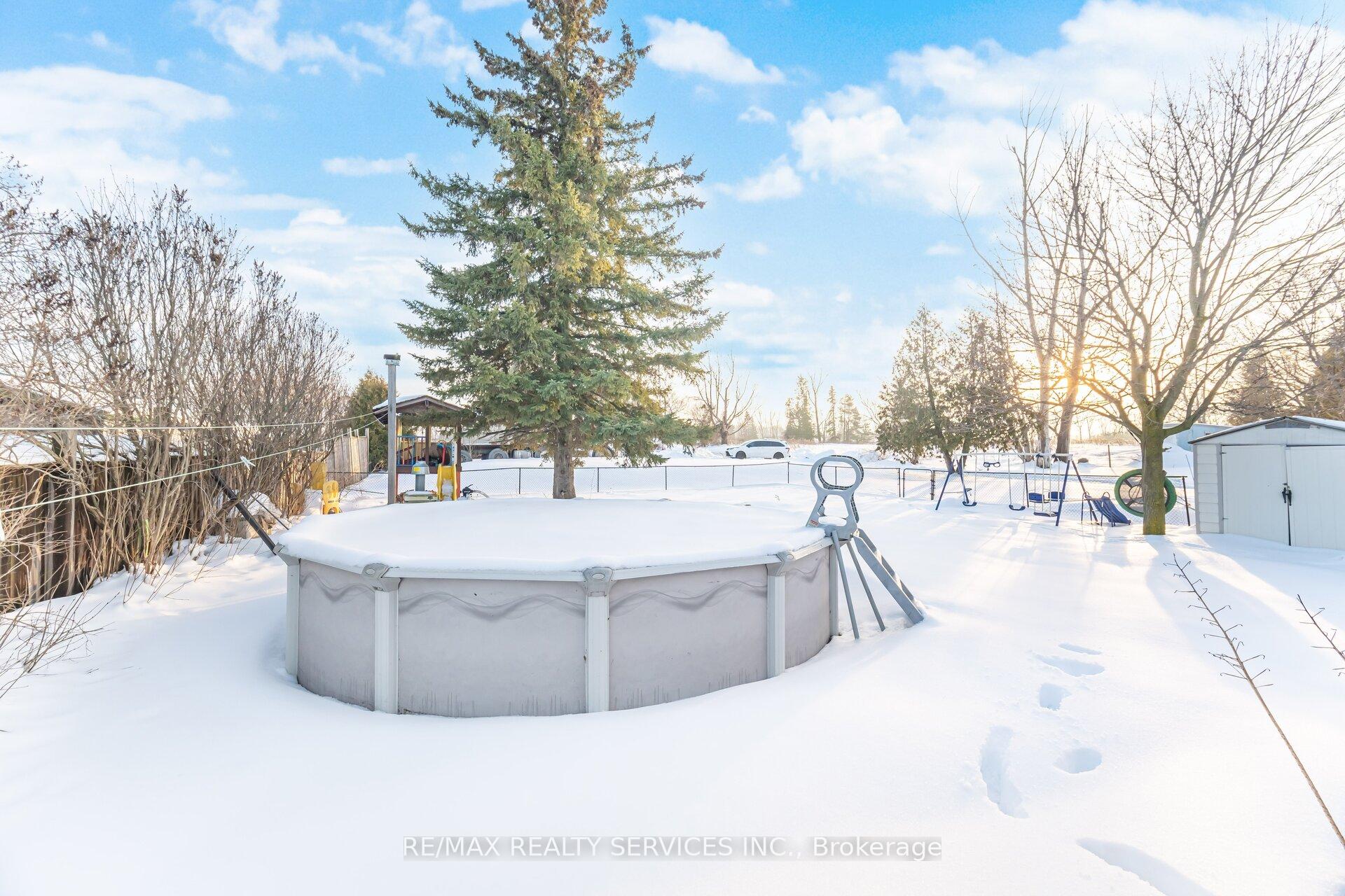 Photo 32 of 1569 Killarney Beach Road, Innisfil, Rural Innisfil — HOMEH