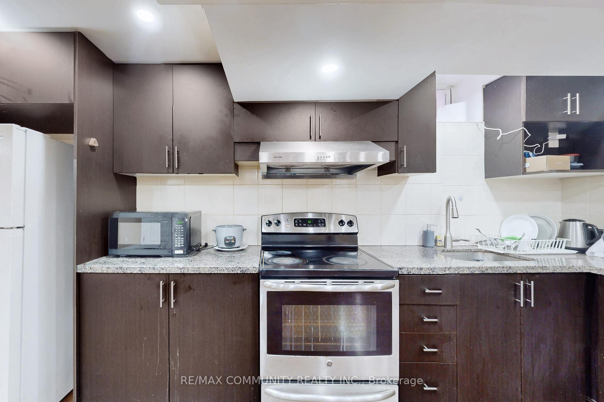 Photo 47 of 10 Oxfordshire Street, Markham, Berczy — HOMEH