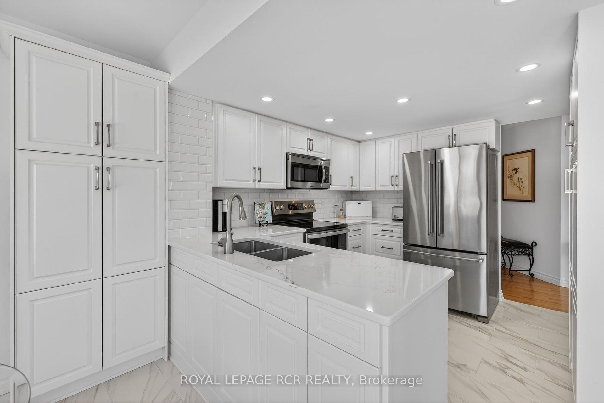 Photo 24 of Unit 213, 14924 Yonge Street, Aurora, Aurora Highlands — HOMEH