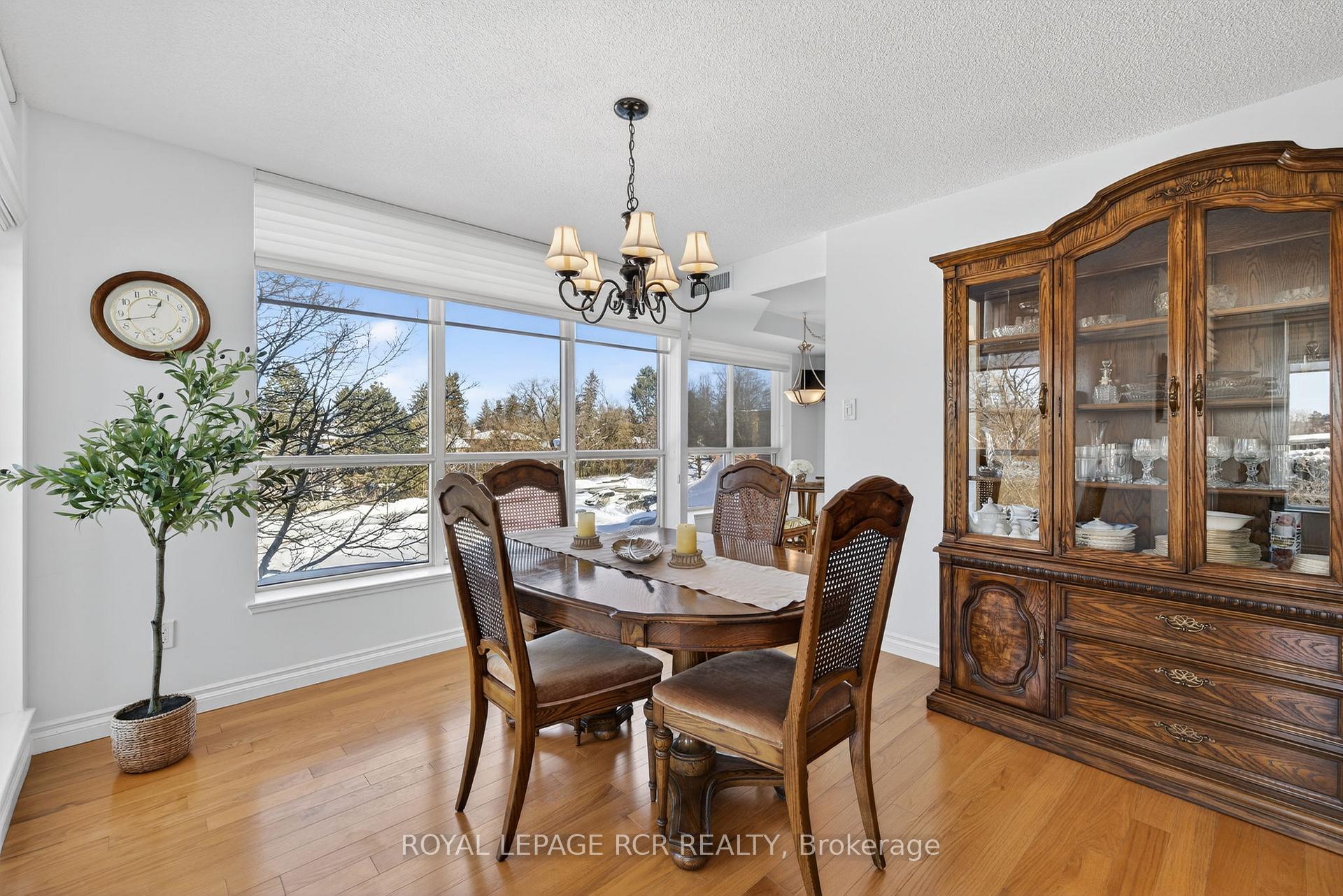 Photo 37 of Unit 213, 14924 Yonge Street, Aurora, Aurora Highlands — HOMEH