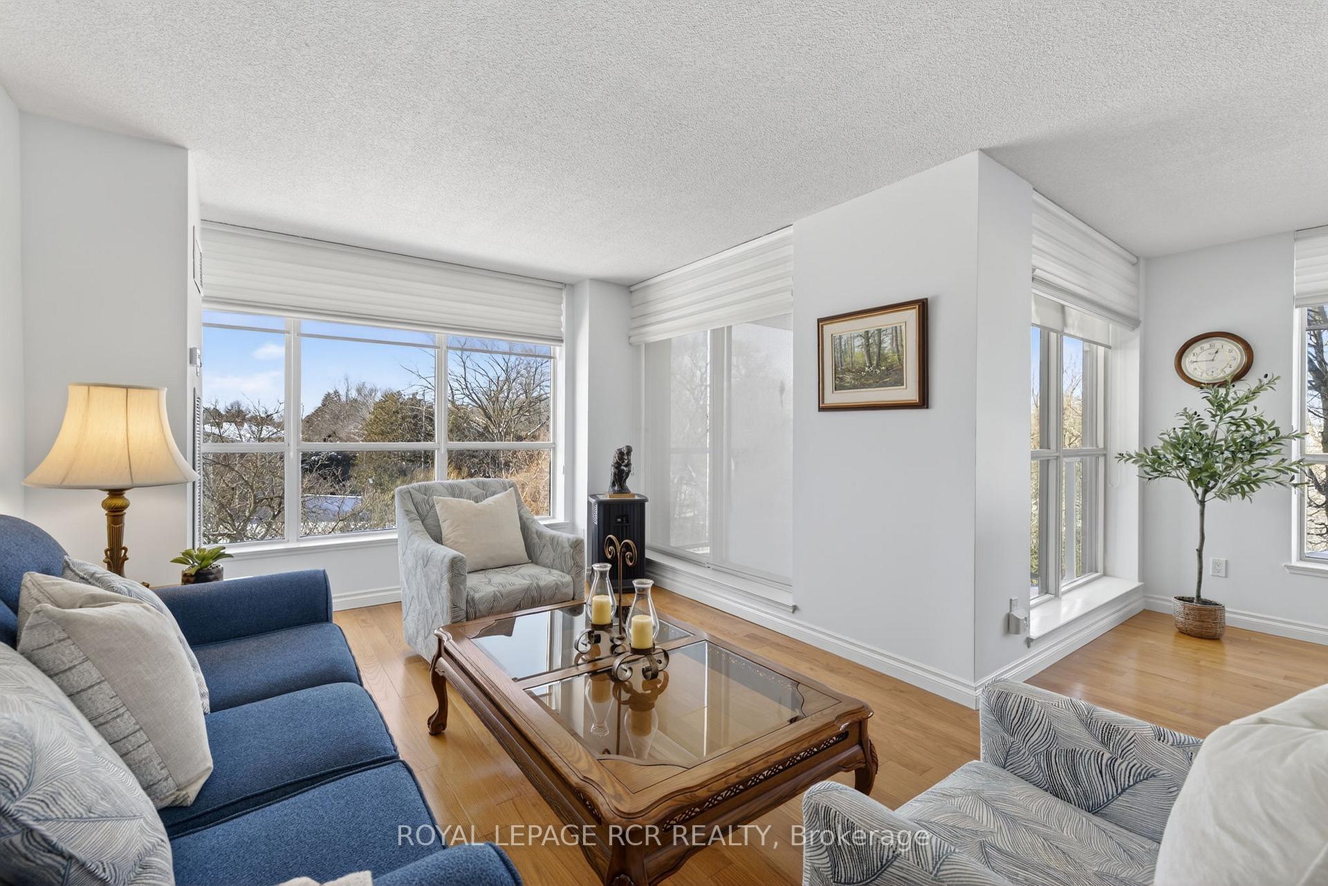 Photo 29 of Unit 213, 14924 Yonge Street, Aurora, Aurora Highlands — HOMEH