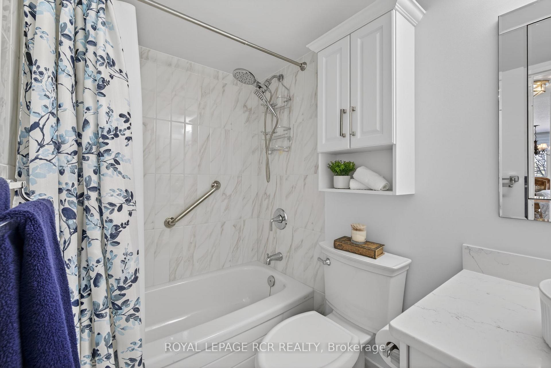 Photo 28 of Unit 213, 14924 Yonge Street, Aurora, Aurora Highlands — HOMEH