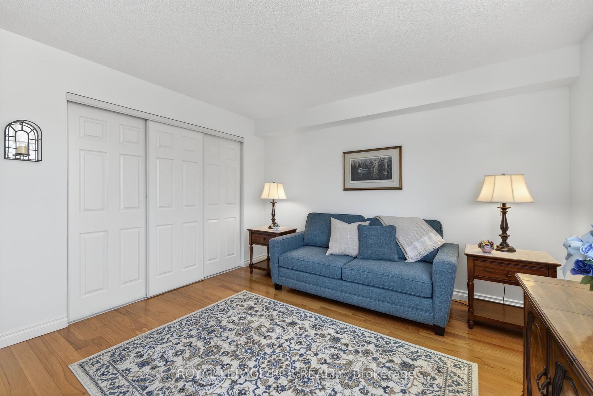 Photo 15 of Unit 213, 14924 Yonge Street, Aurora, Aurora Highlands — HOMEH