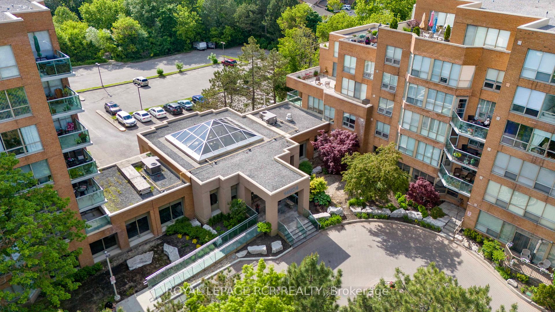 Photo 36 of Unit 213, 14924 Yonge Street, Aurora, Aurora Highlands — HOMEH