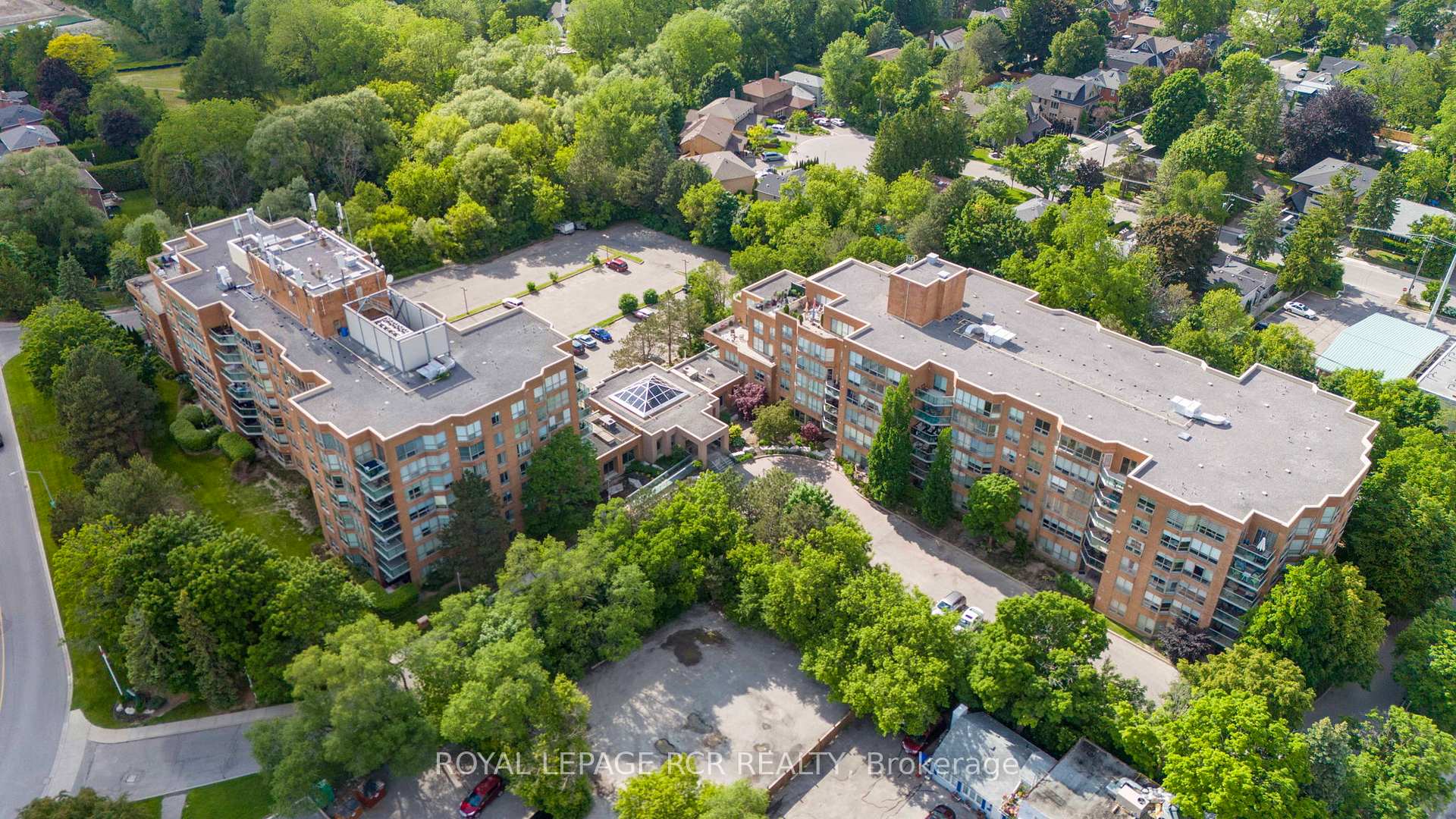 Photo 34 of Unit 213, 14924 Yonge Street, Aurora, Aurora Highlands — HOMEH