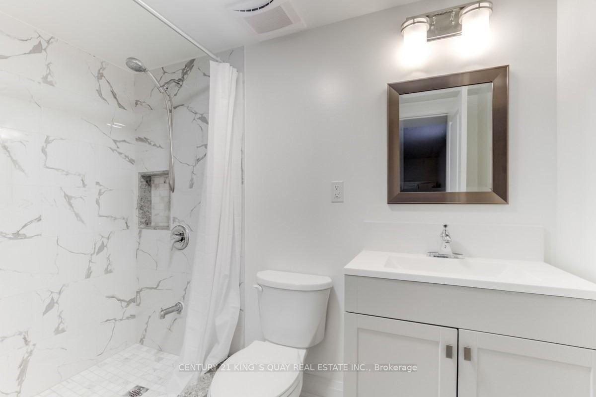 Front of Unit Lower, 11 Bowhill Crescent