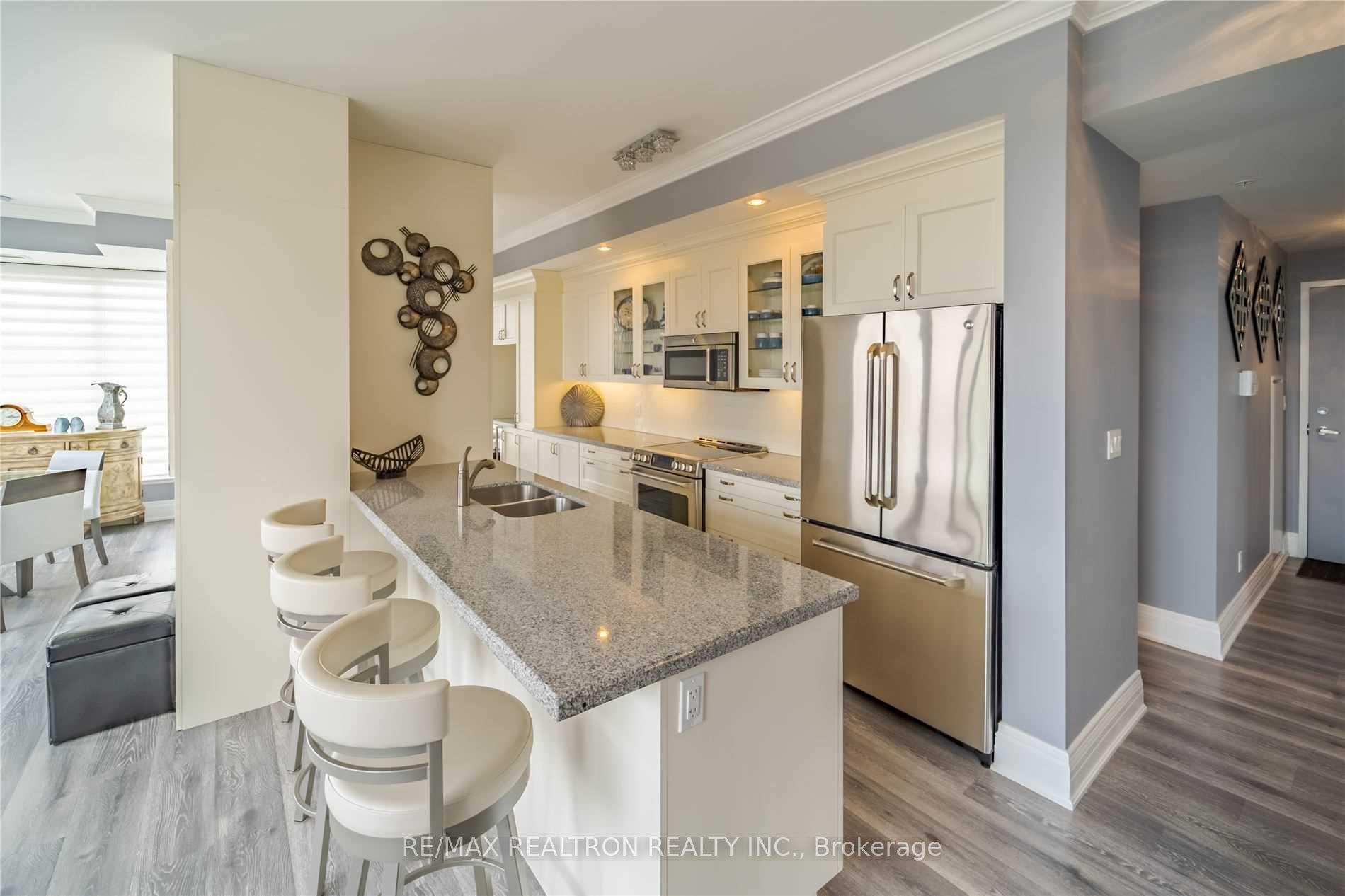 Photo 4 of Unit 417, 68 Main Street N, Markham, Old Markham Village — HOMEH