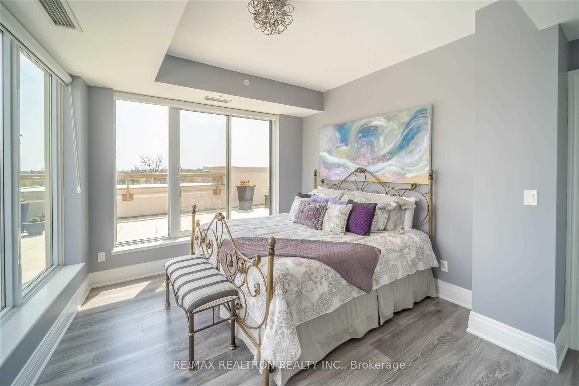 Photo 8 of Unit 417, 68 Main Street N, Markham, Old Markham Village — HOMEH